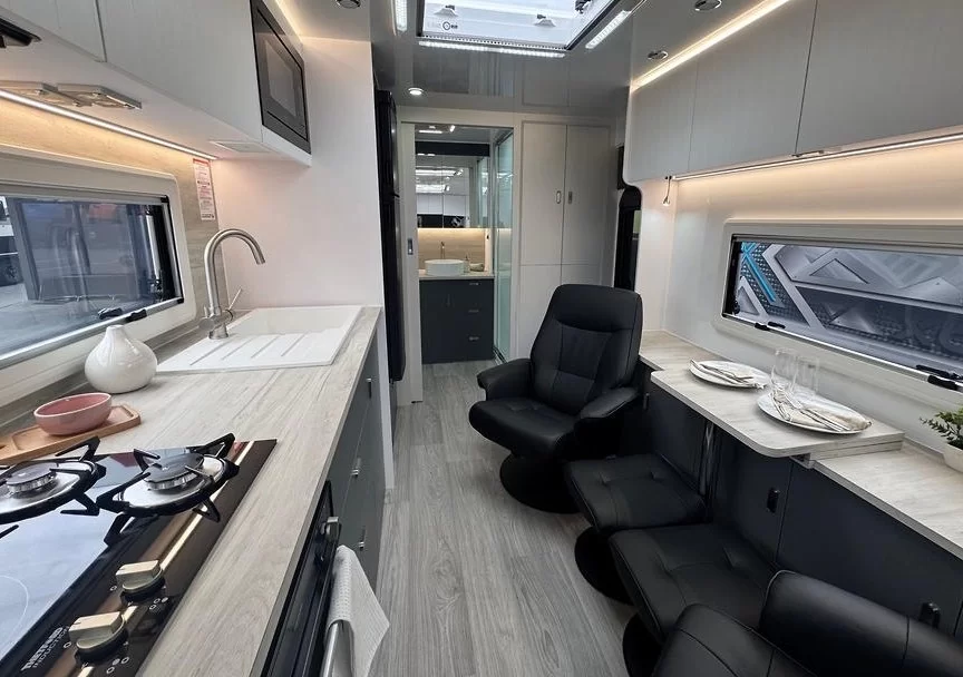 MY25 Excalibur Nobleman