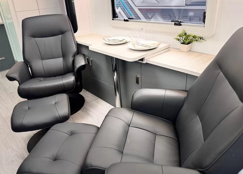 MY25 Excalibur Nobleman