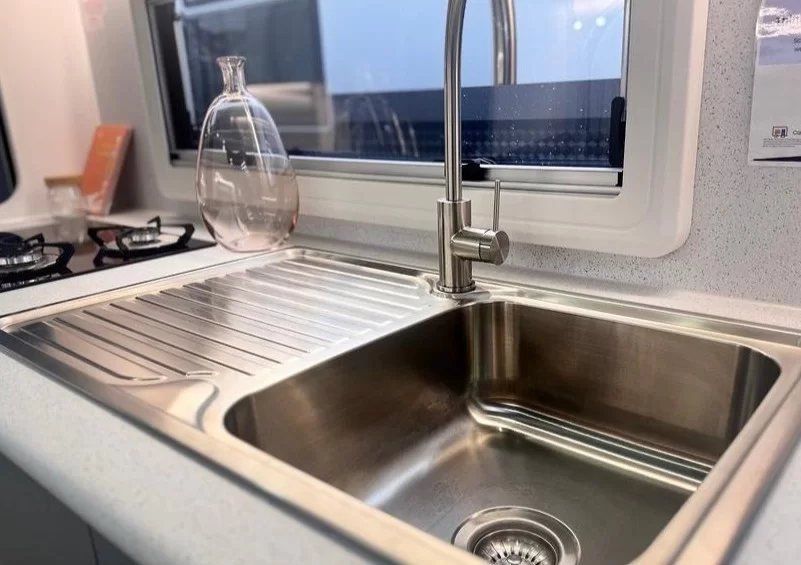 MY25 Musketeer Camelot