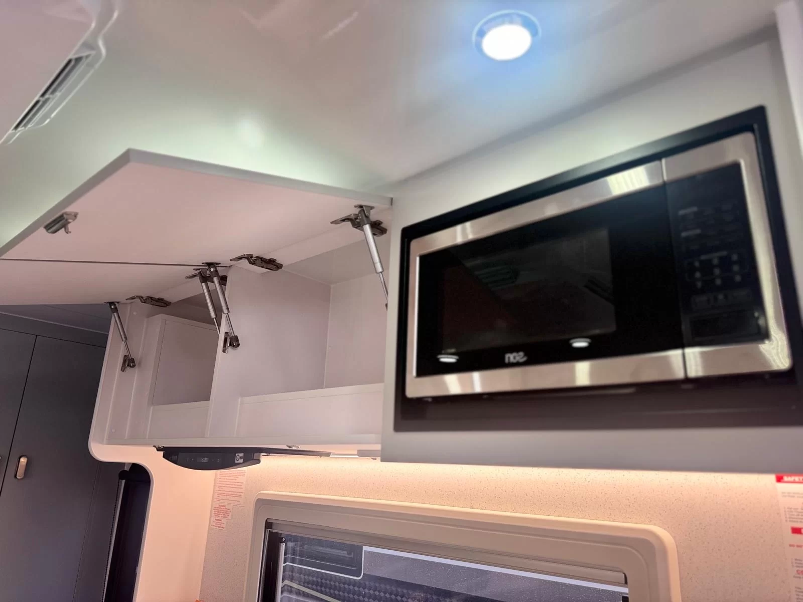 MY25 Musketeer Camelot