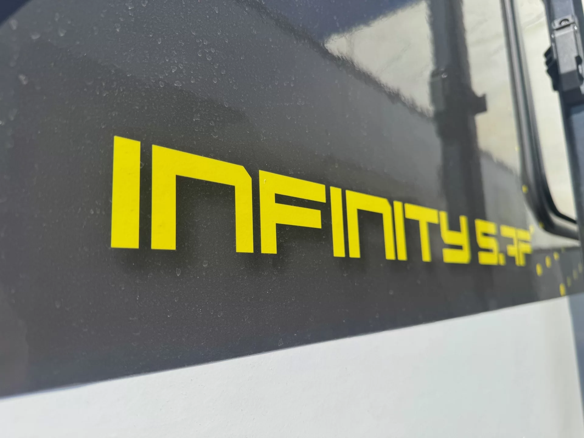 Infinity 5.7F Double Bunk