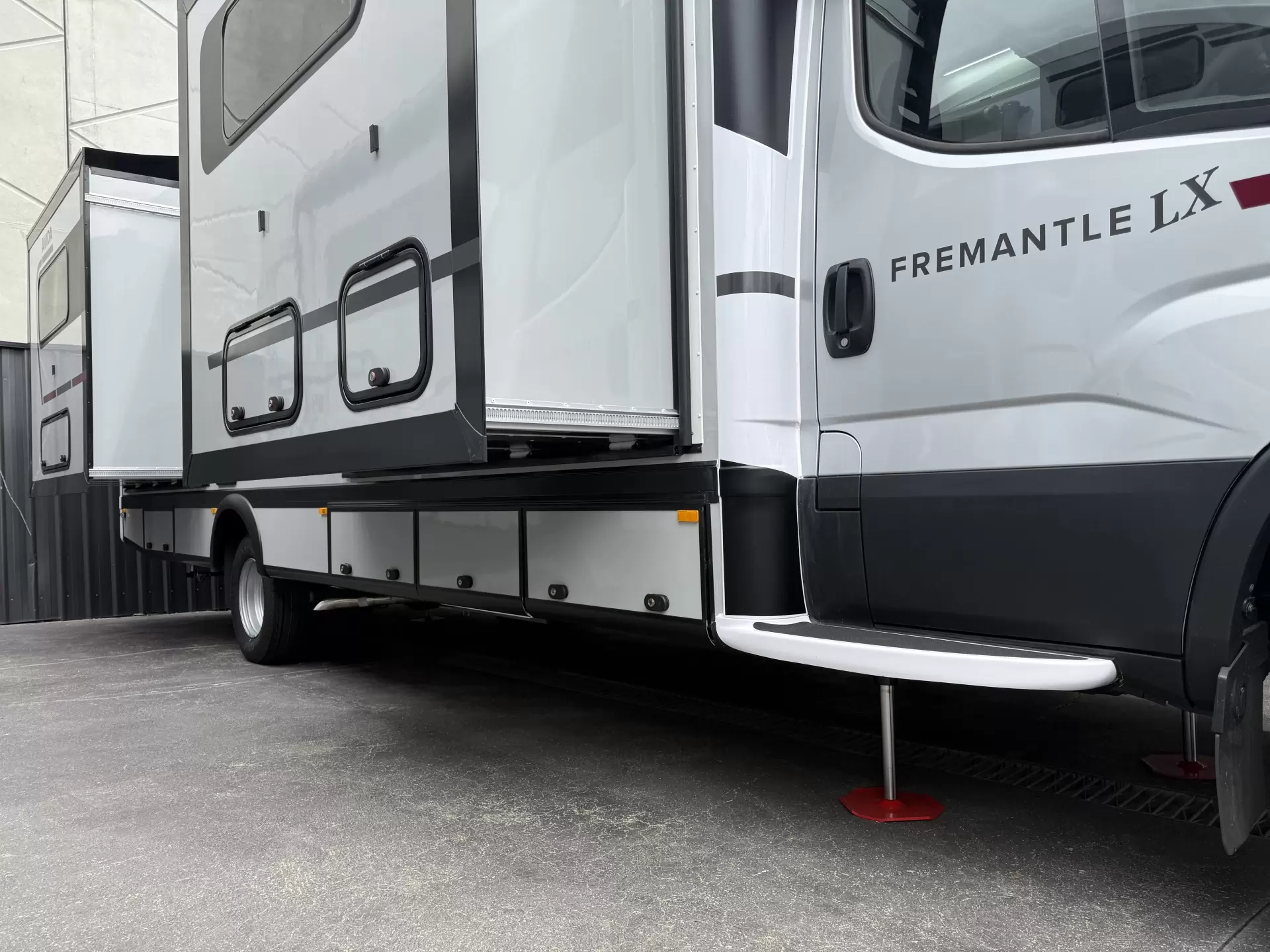 Fremantle LX C 9234 2SL