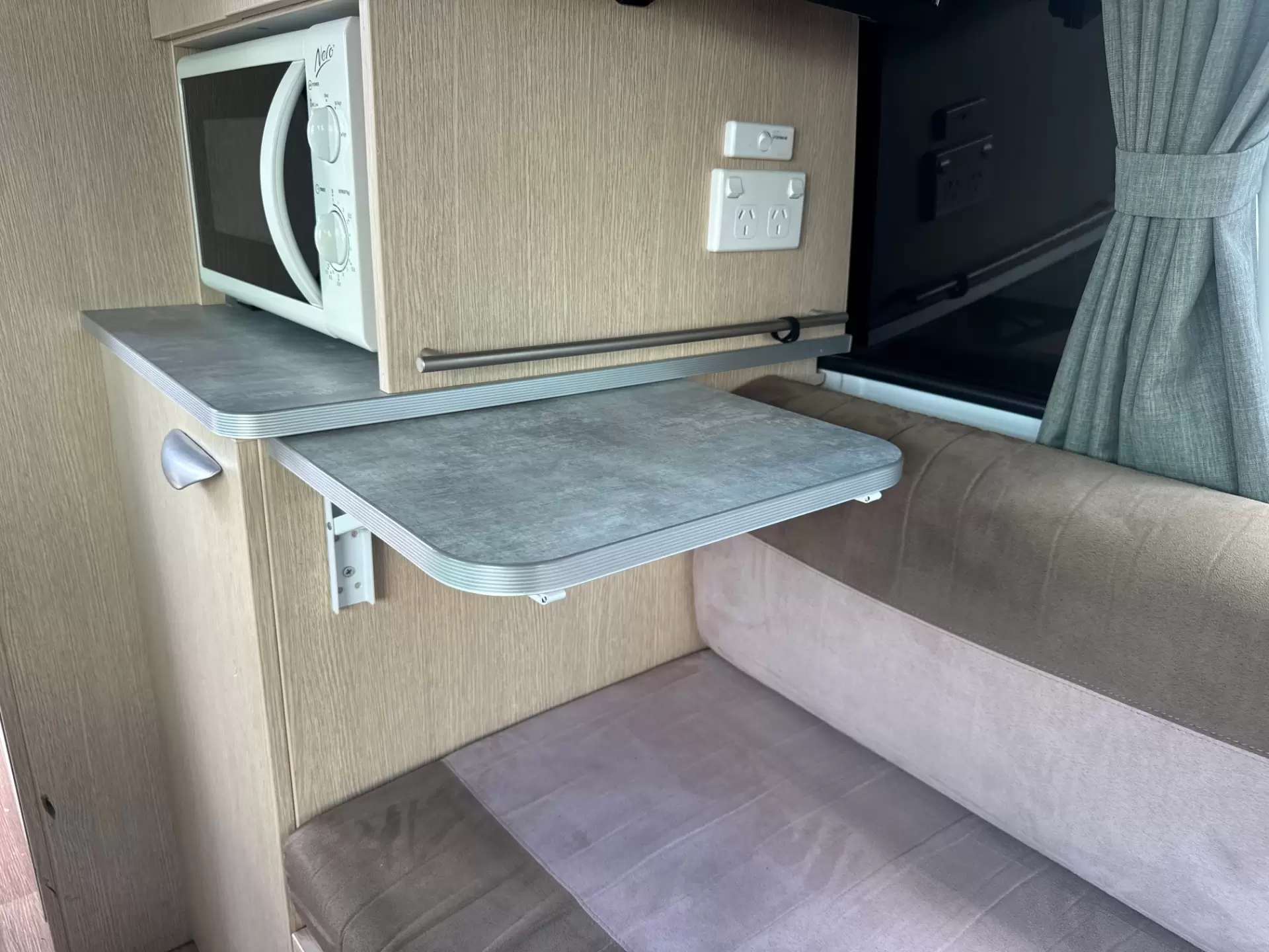 Nomad M700 3 Berth