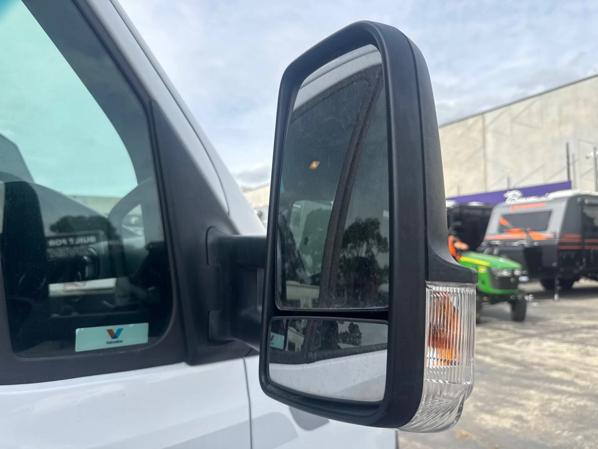 Discovery M660 4 Berth