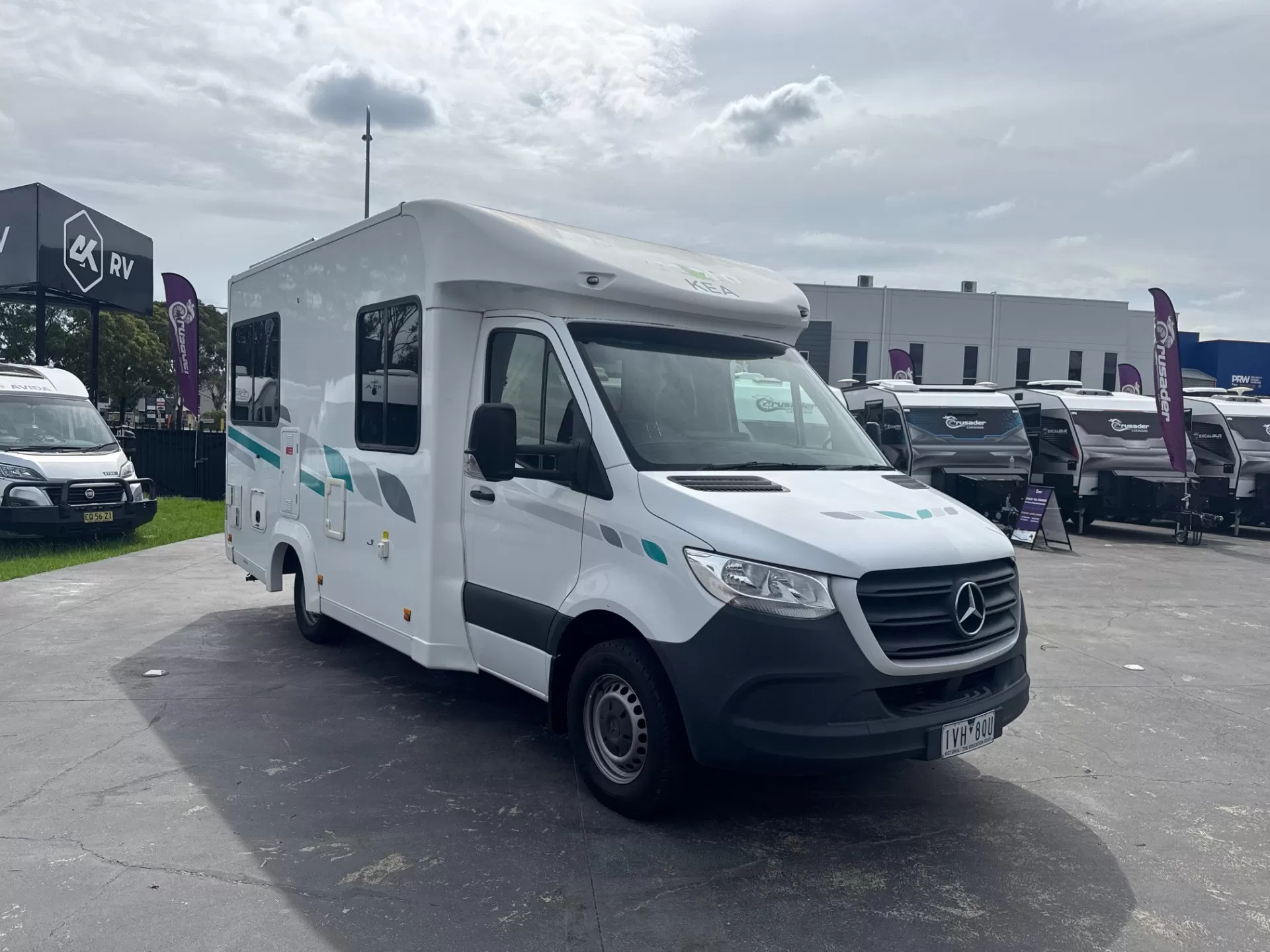 Discovery M660 4 Berth