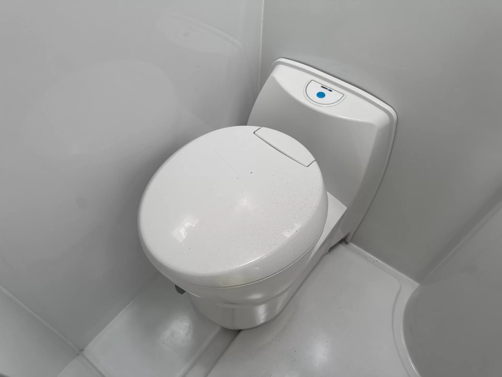 Discovery M660 4 Berth