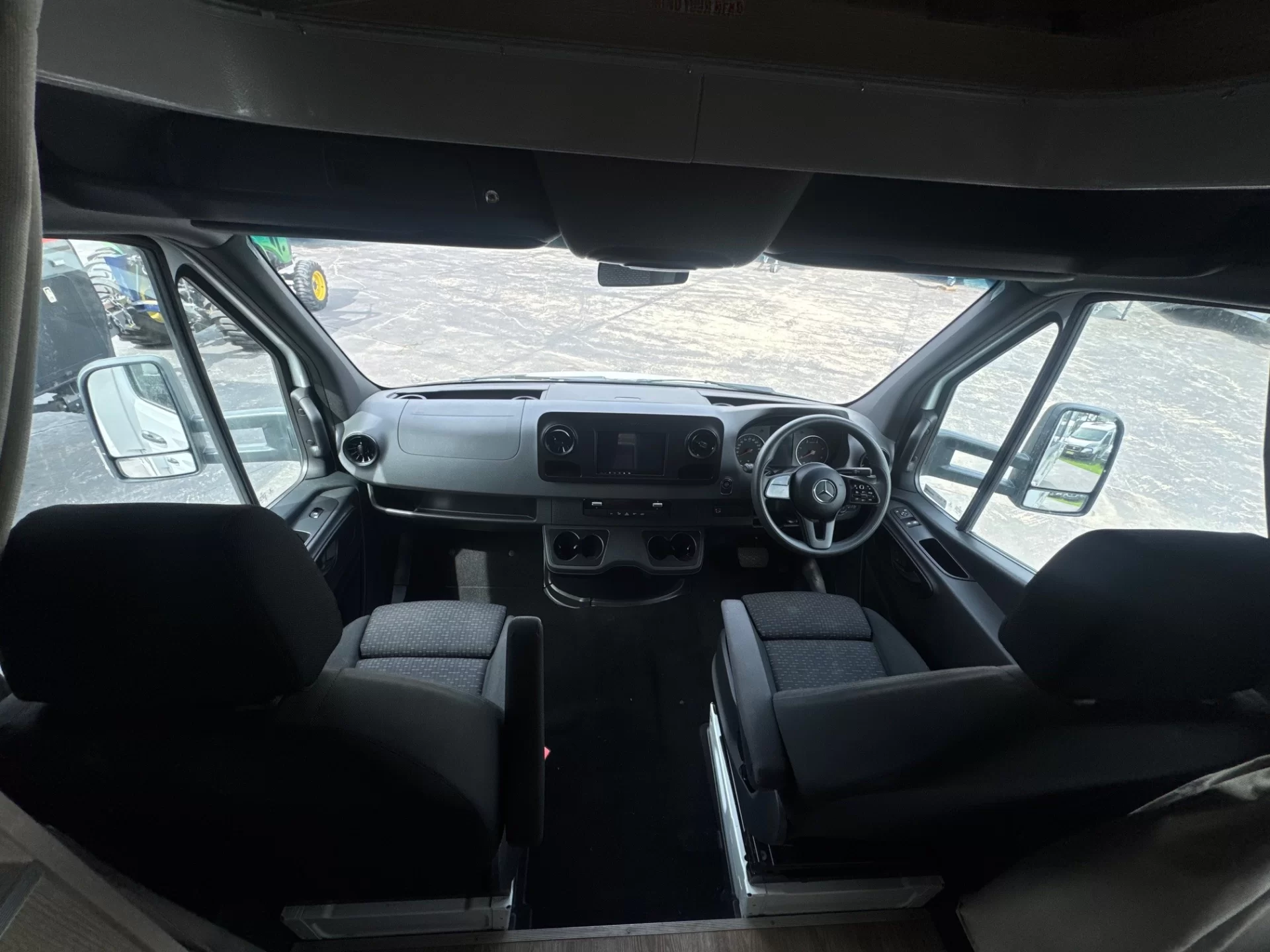 Discovery M660 4 Berth