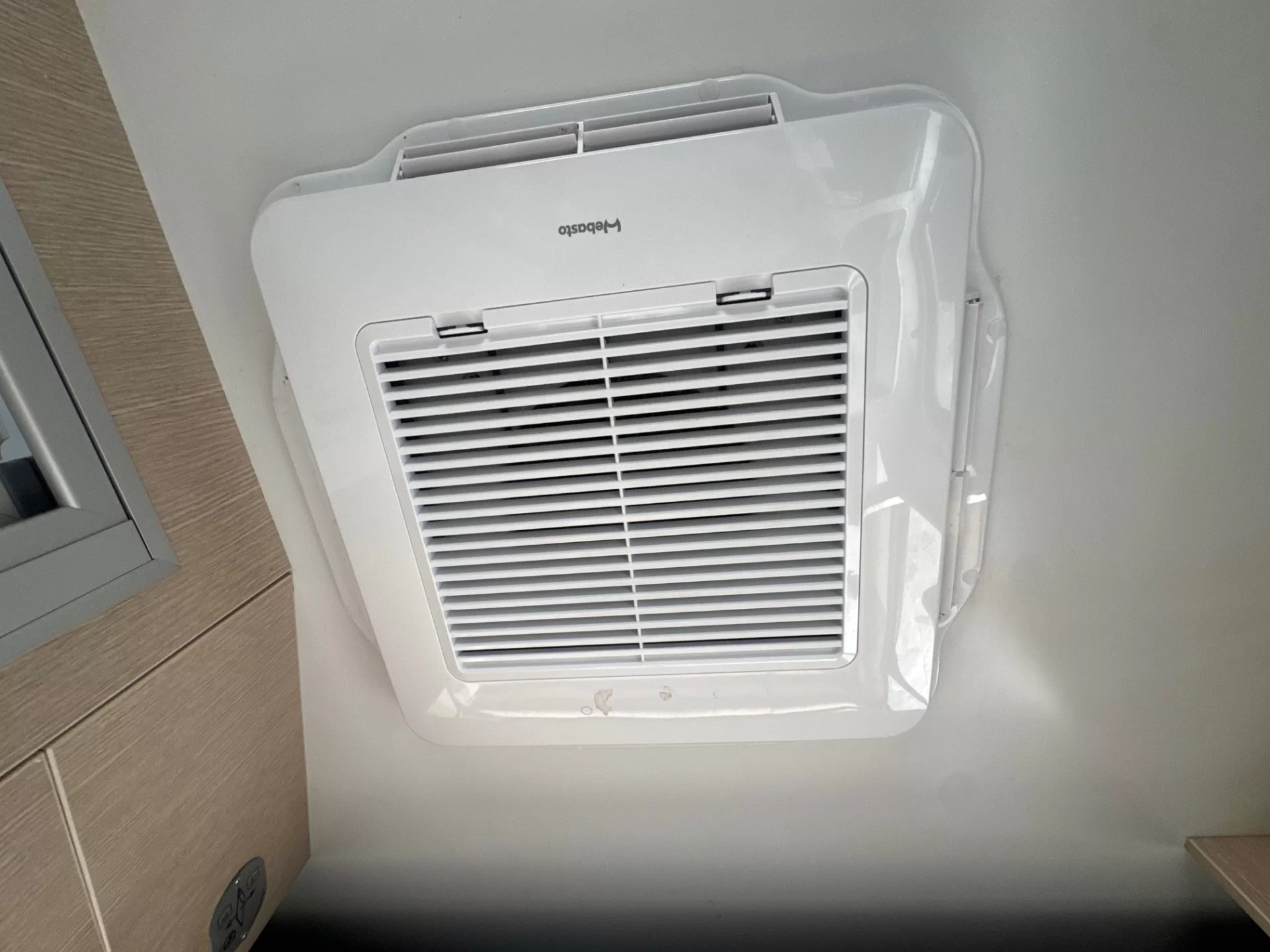 Discovery M660 4 Berth