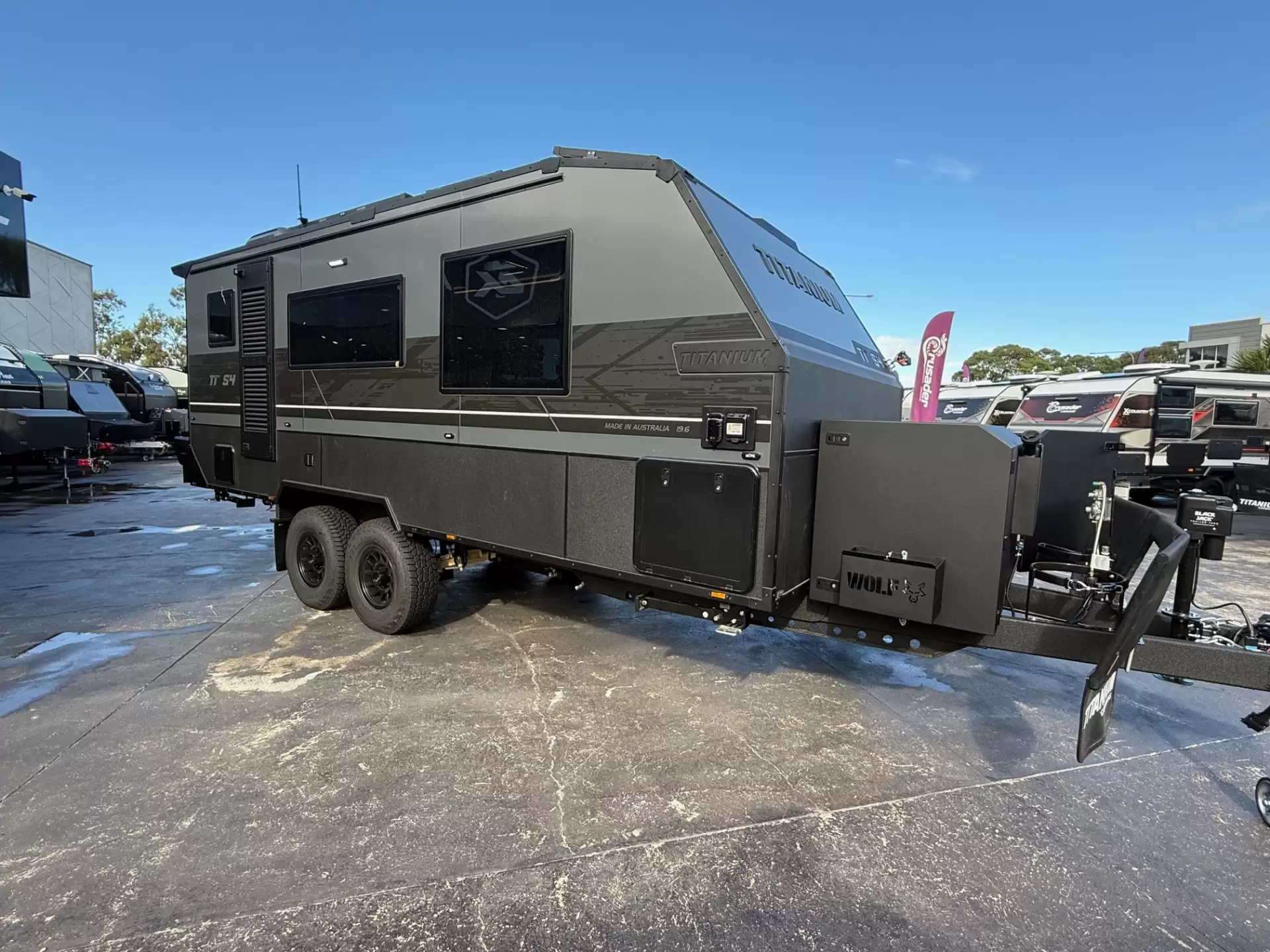 S4 19'6 Front Door (196FD)