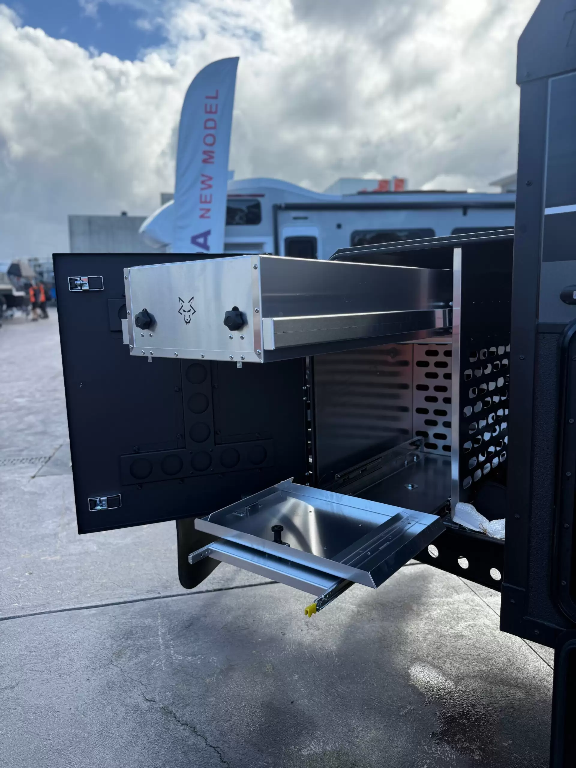 S4 19'6 Front Door (196FD)