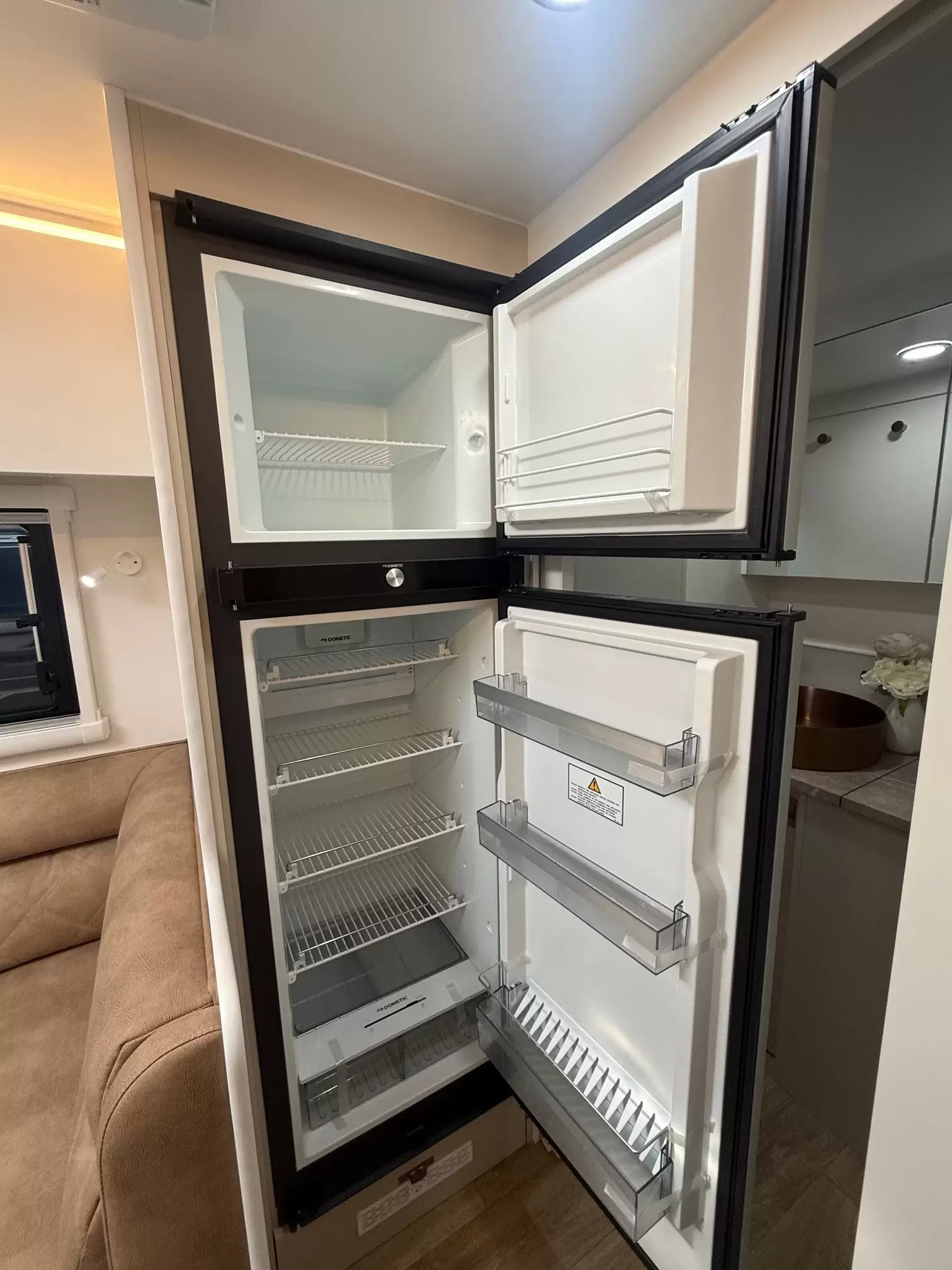 S4 19'6 Front Door (196FD)