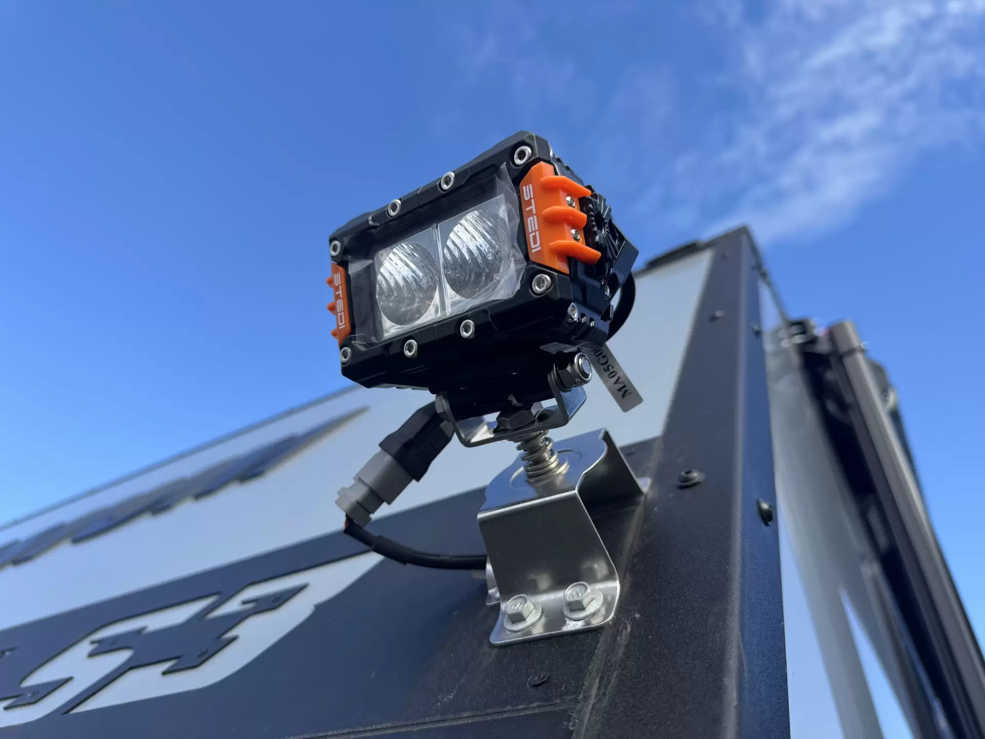 S3 19'6 Queen East-West Bunk (196D/T)