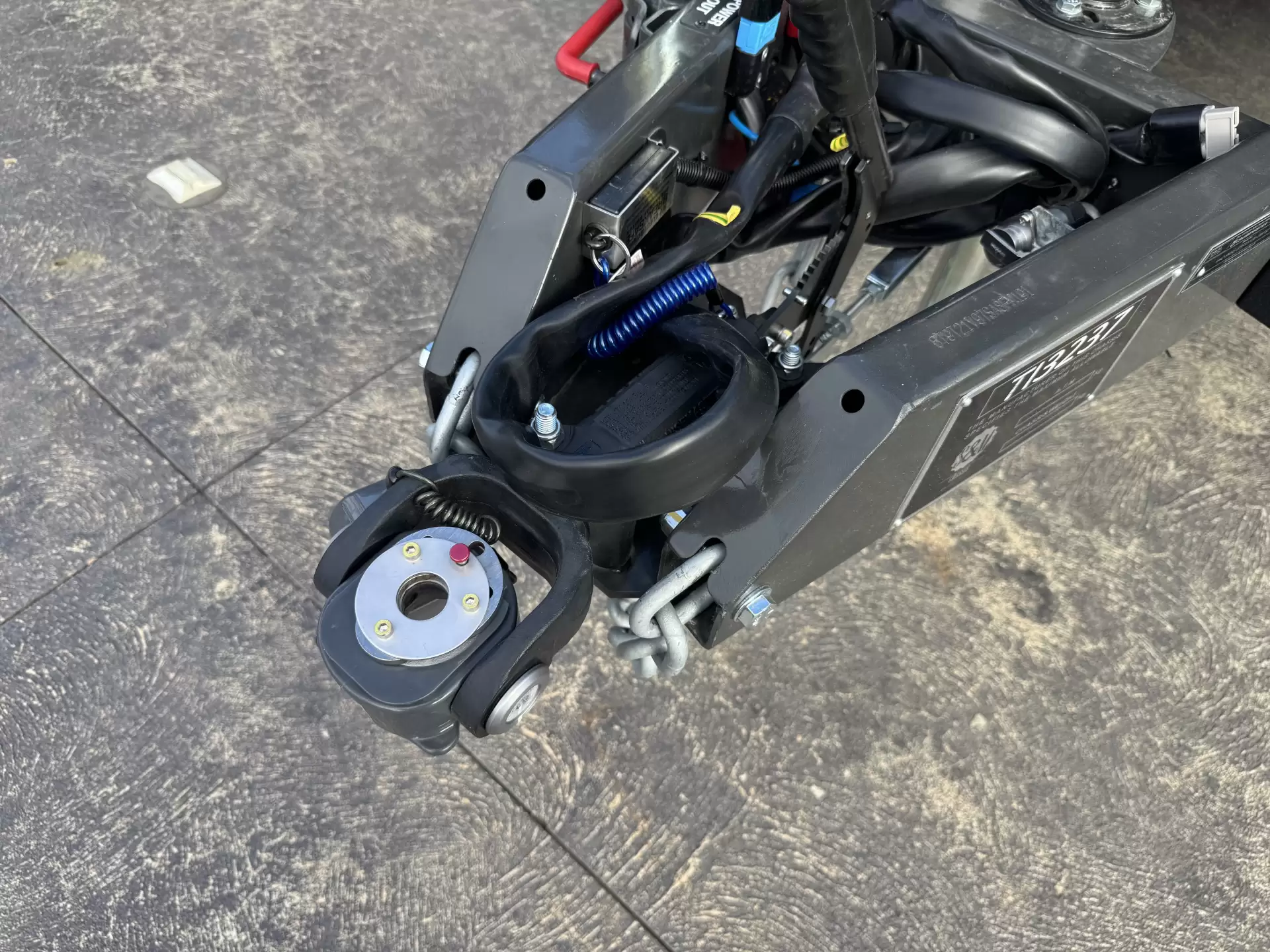 S3 19'6 Queen East-West Bunk (196D/T)