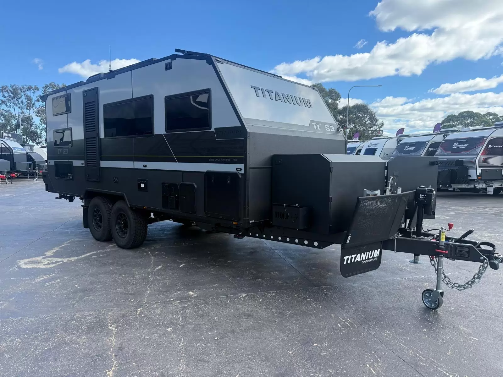 S3 19'6 Queen East-West Bunk (196D/T)