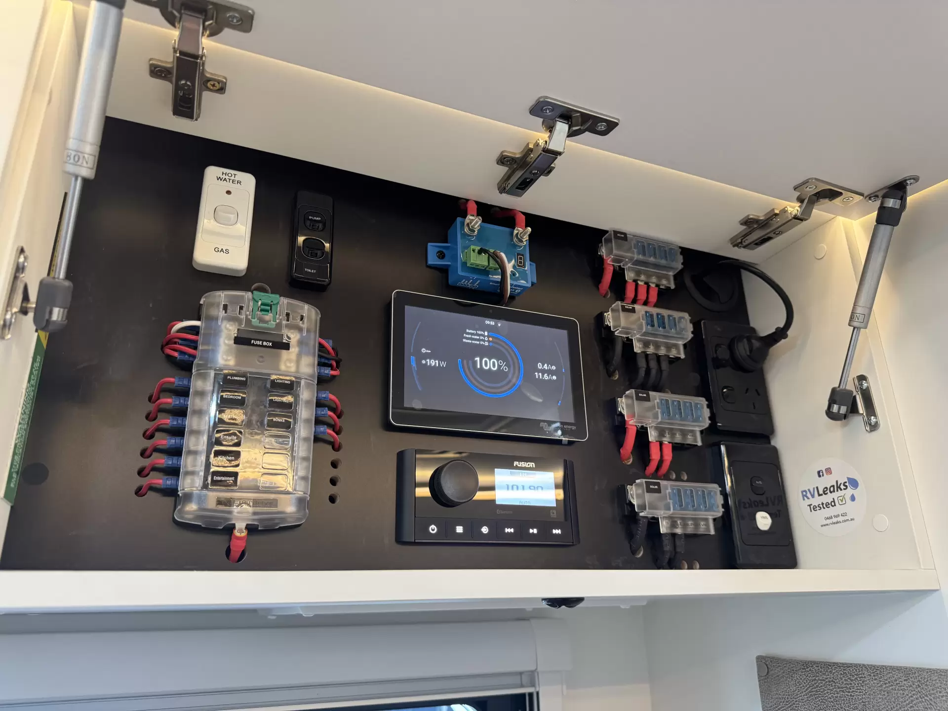 S3 19'6 Queen East-West Bunk (196D/T)