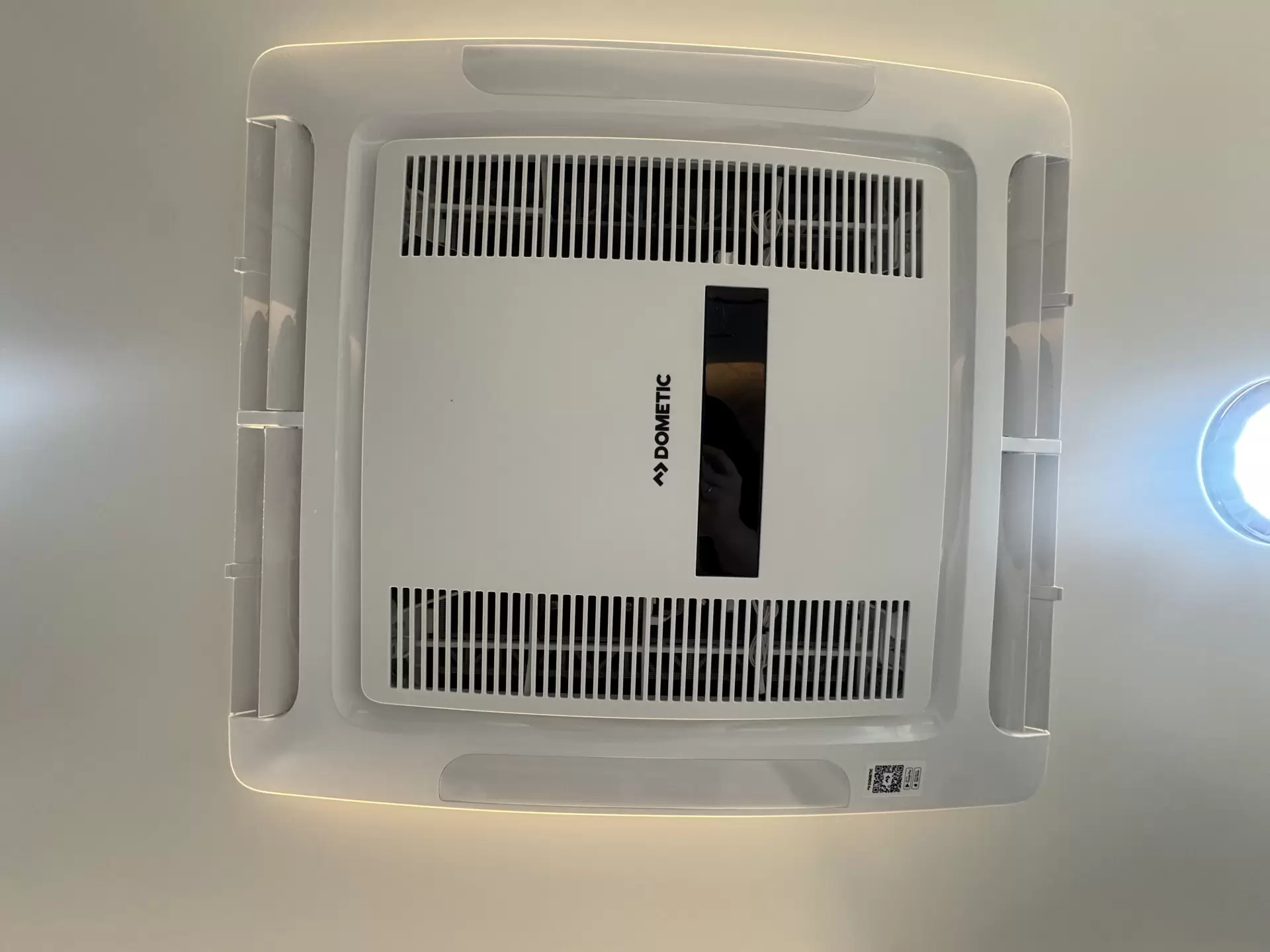 S3 19'6 Queen East-West Bunk (196D/T)