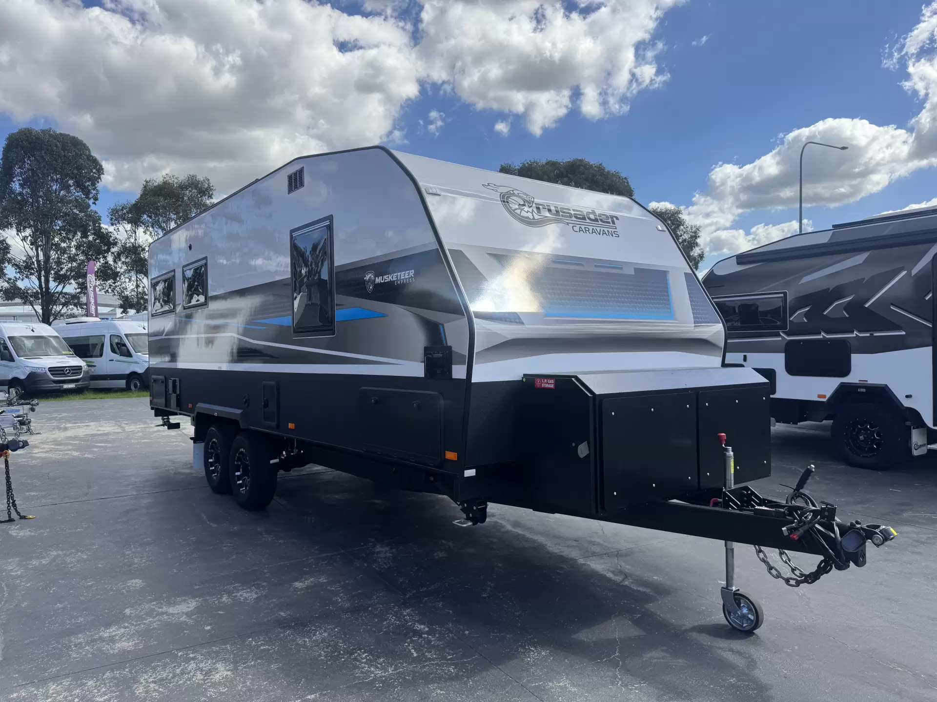 MY26 Musketeer Empress