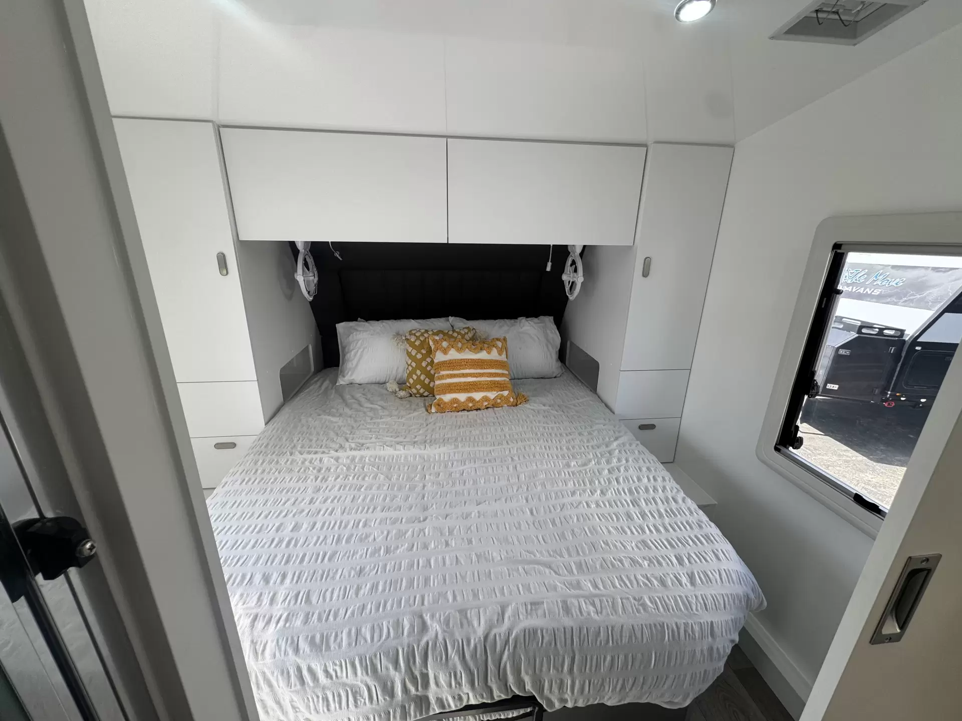 MY26 Musketeer Empress