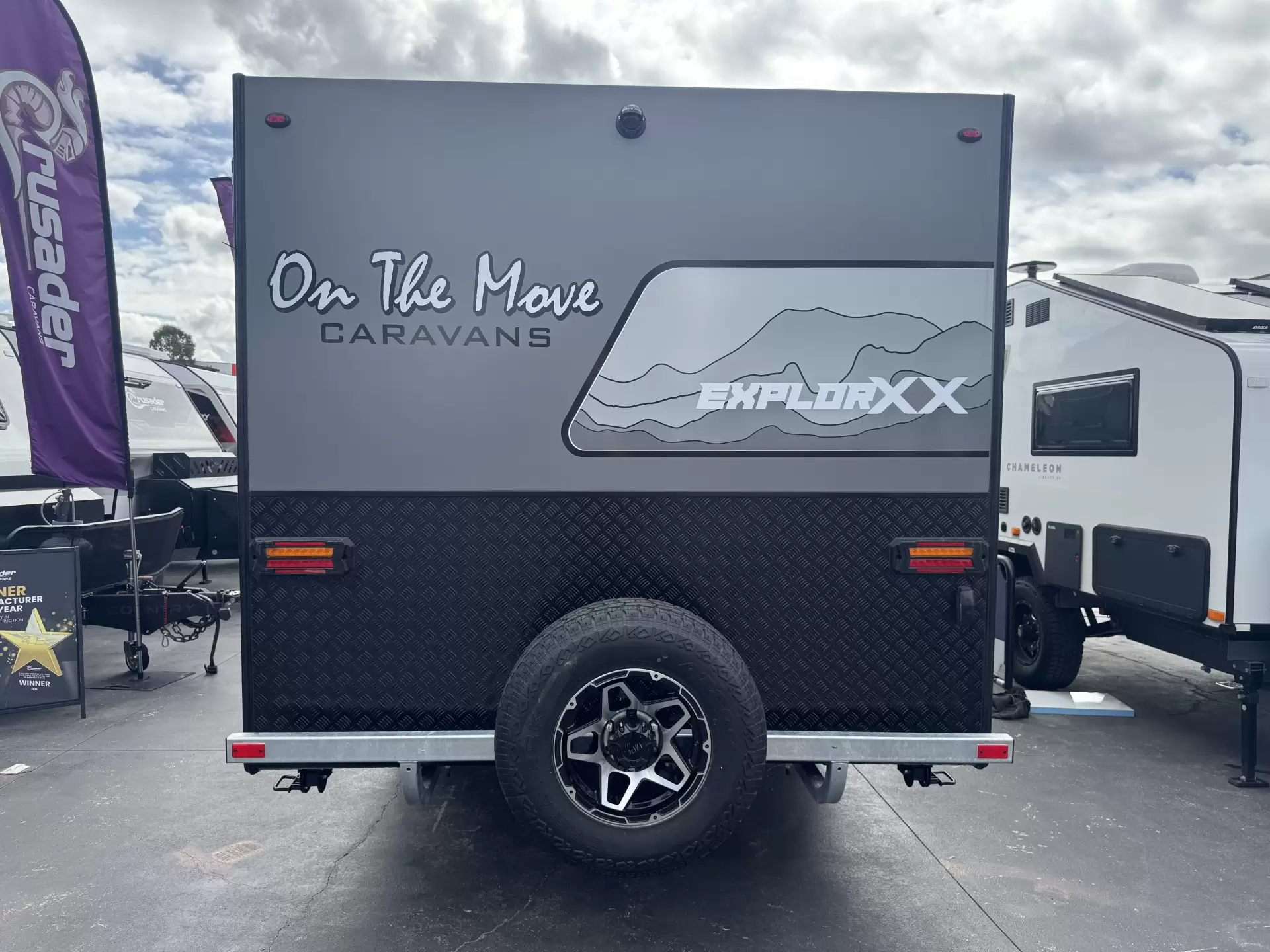 ExplorXX Tourer 19.6 Wide Bunk