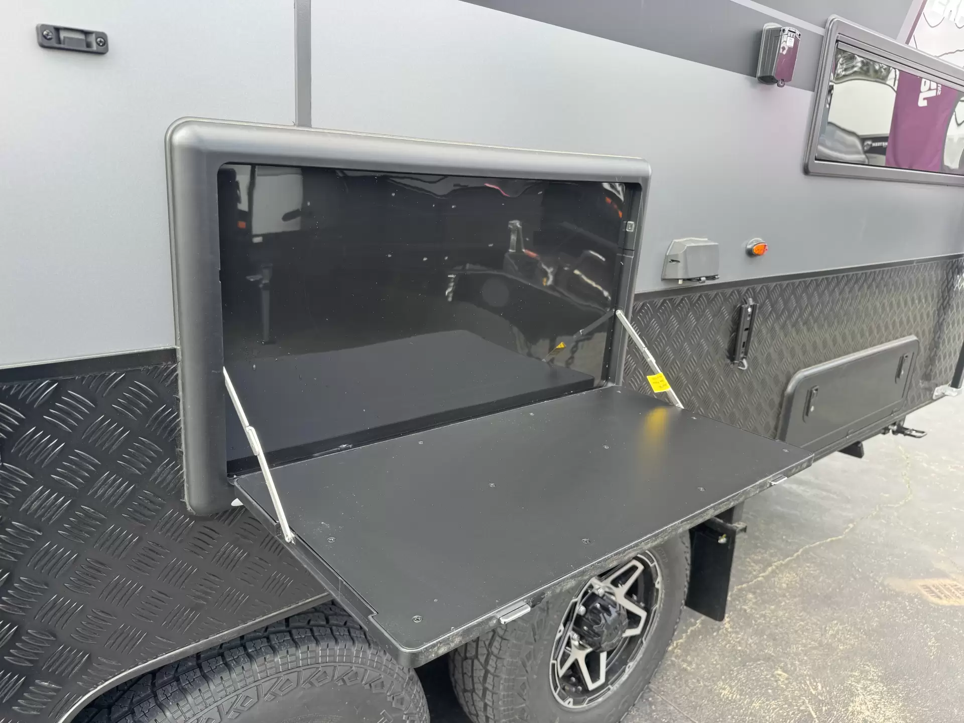 ExplorXX Tourer 19.6 Wide Bunk