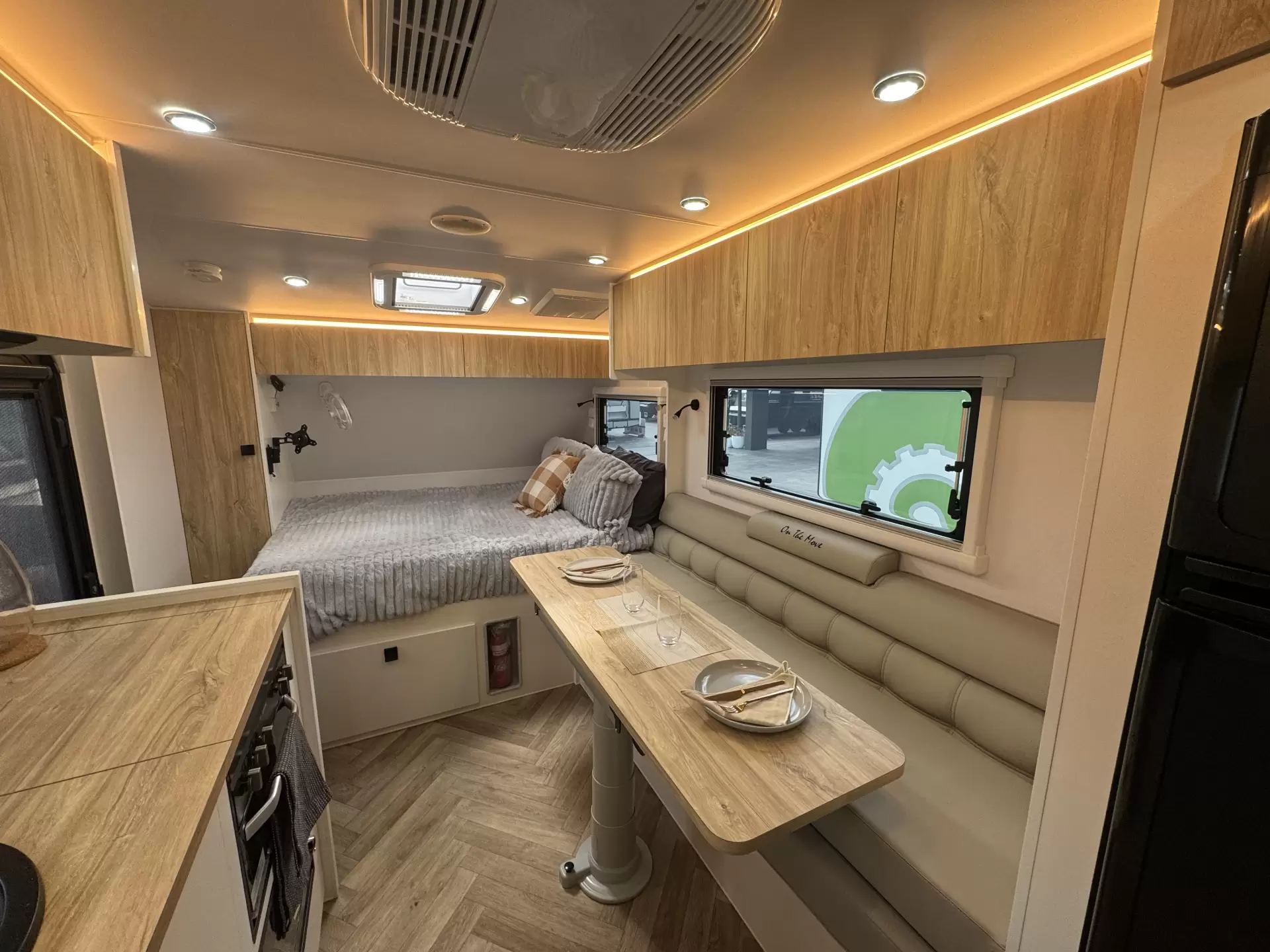 ExplorXX Tourer 19.6 Wide Bunk