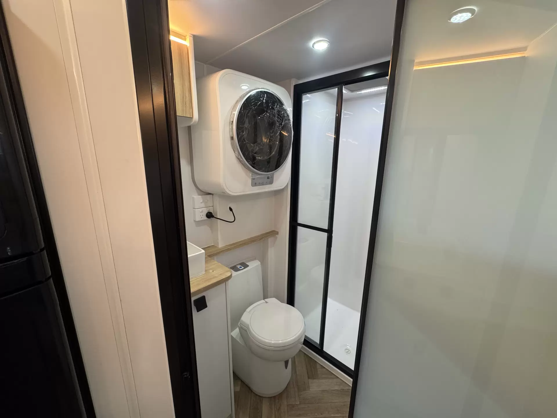 ExplorXX Tourer 19.6 Wide Bunk