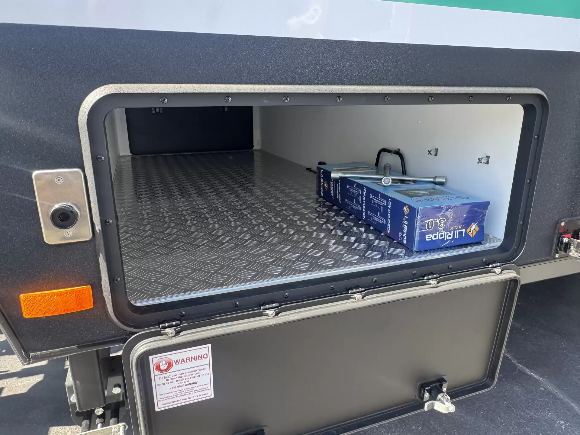 22 Series SuperX Caravan