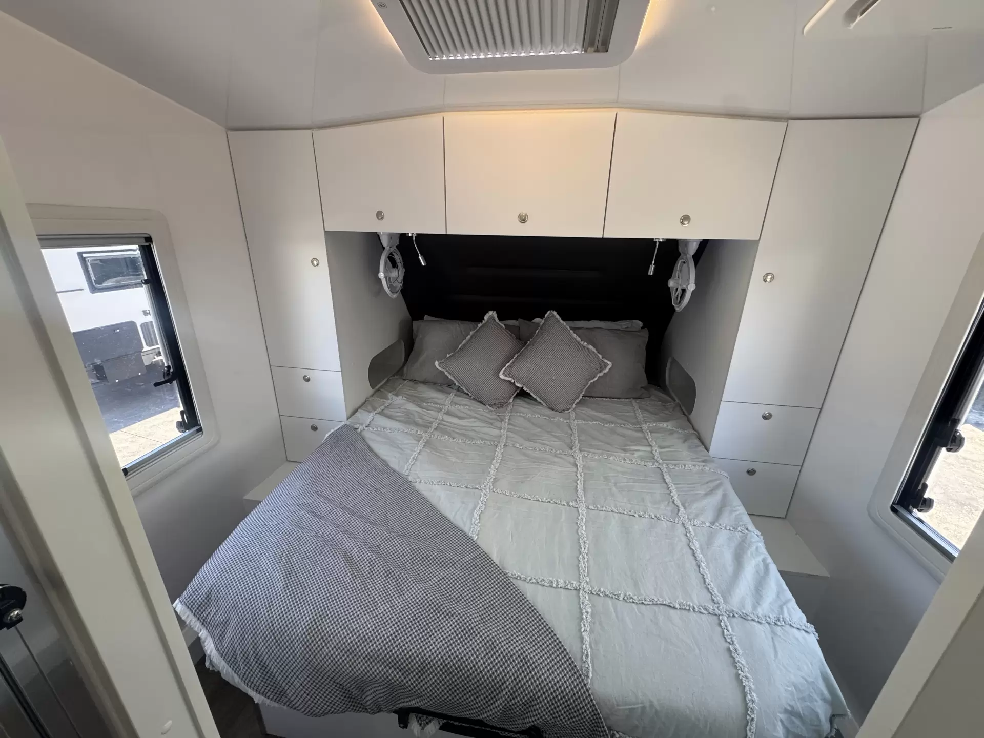 22 Series SuperX Caravan