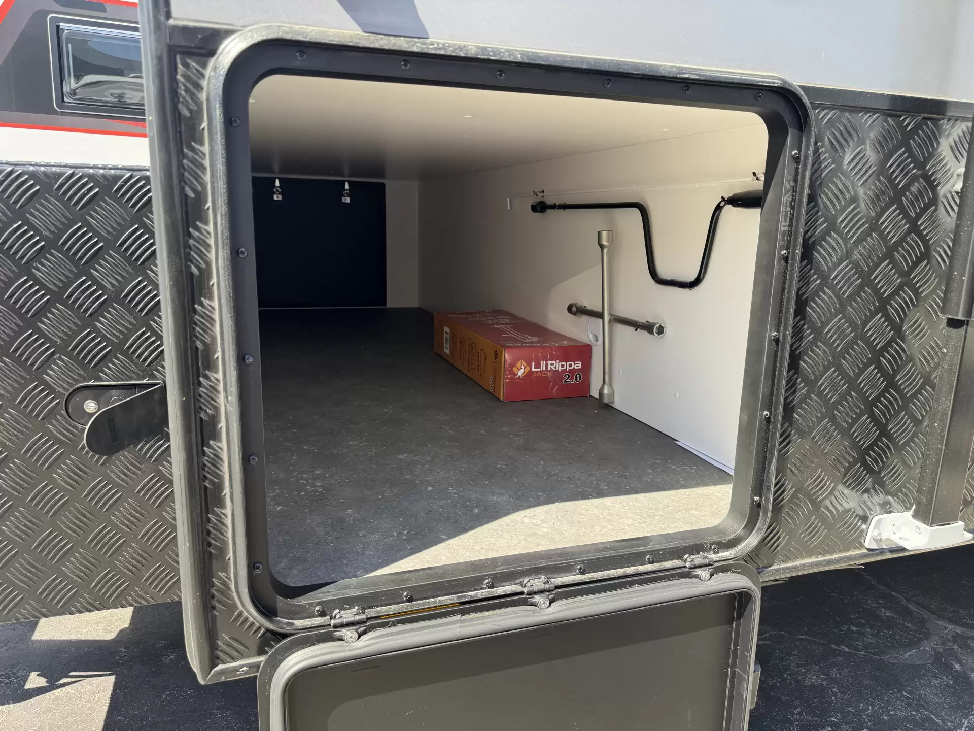 ExplorXX Tourer 20.6 Wide Bunk