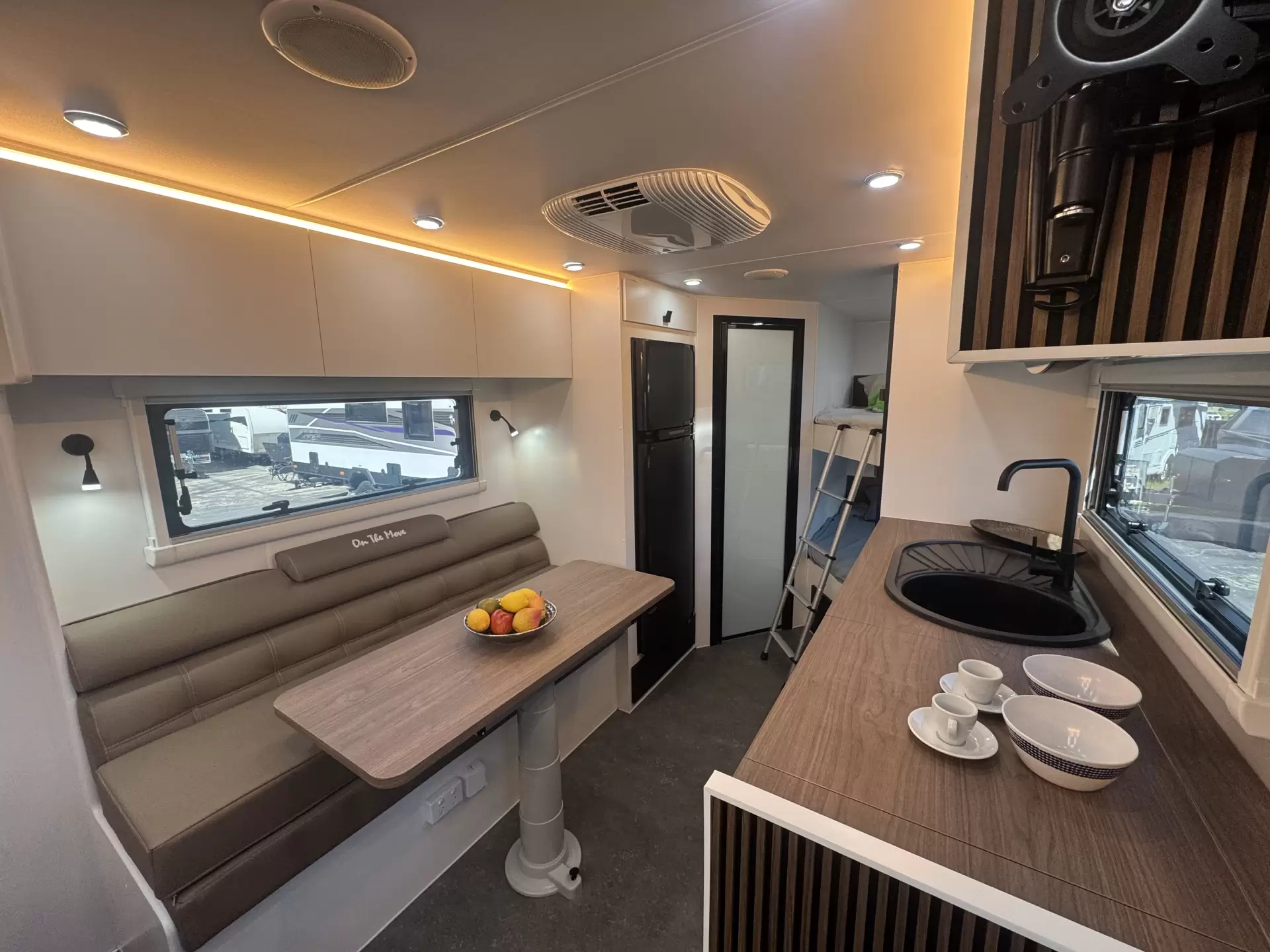 ExplorXX Tourer 20.6 Wide Bunk