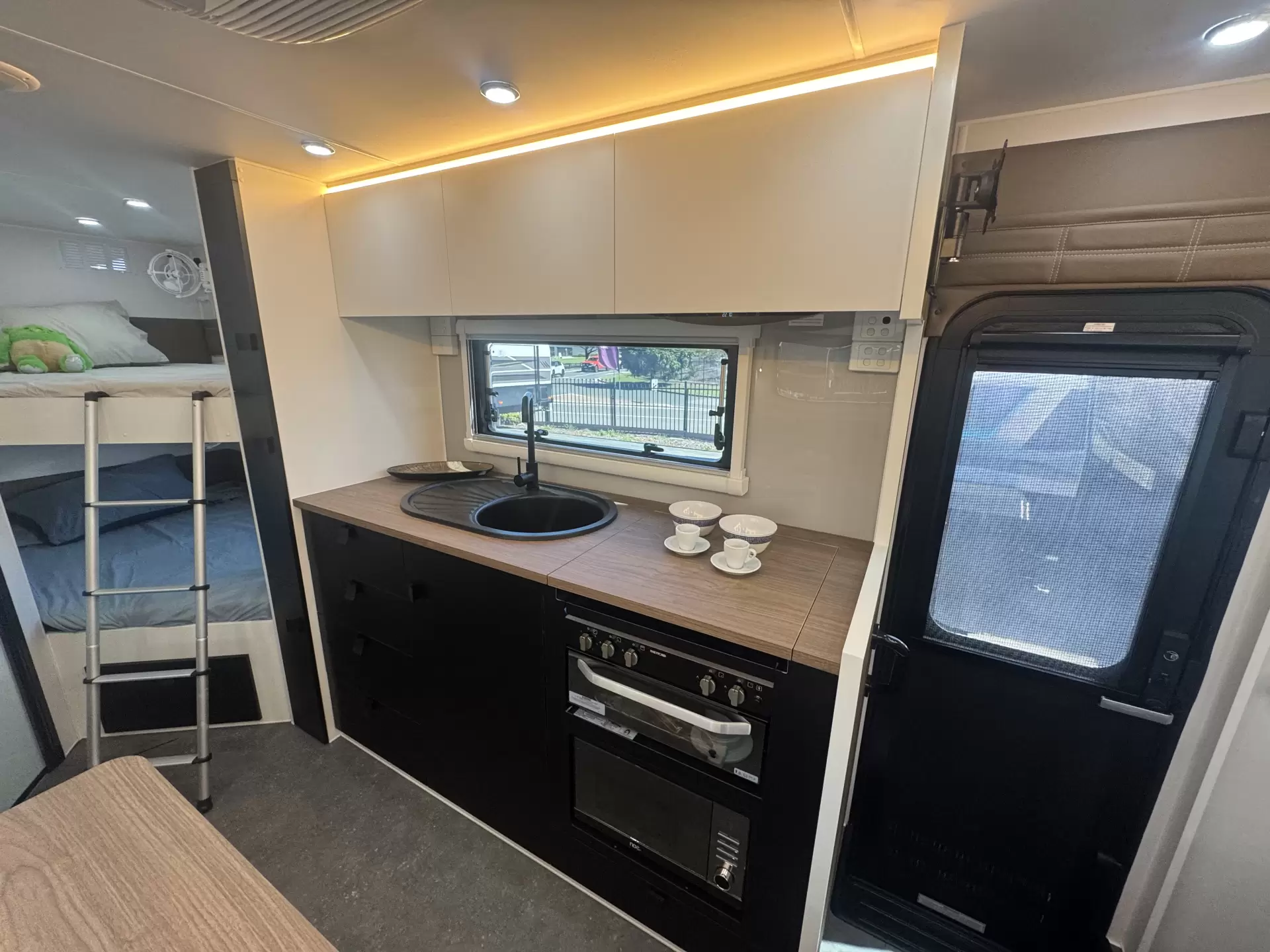 ExplorXX Tourer 20.6 Wide Bunk