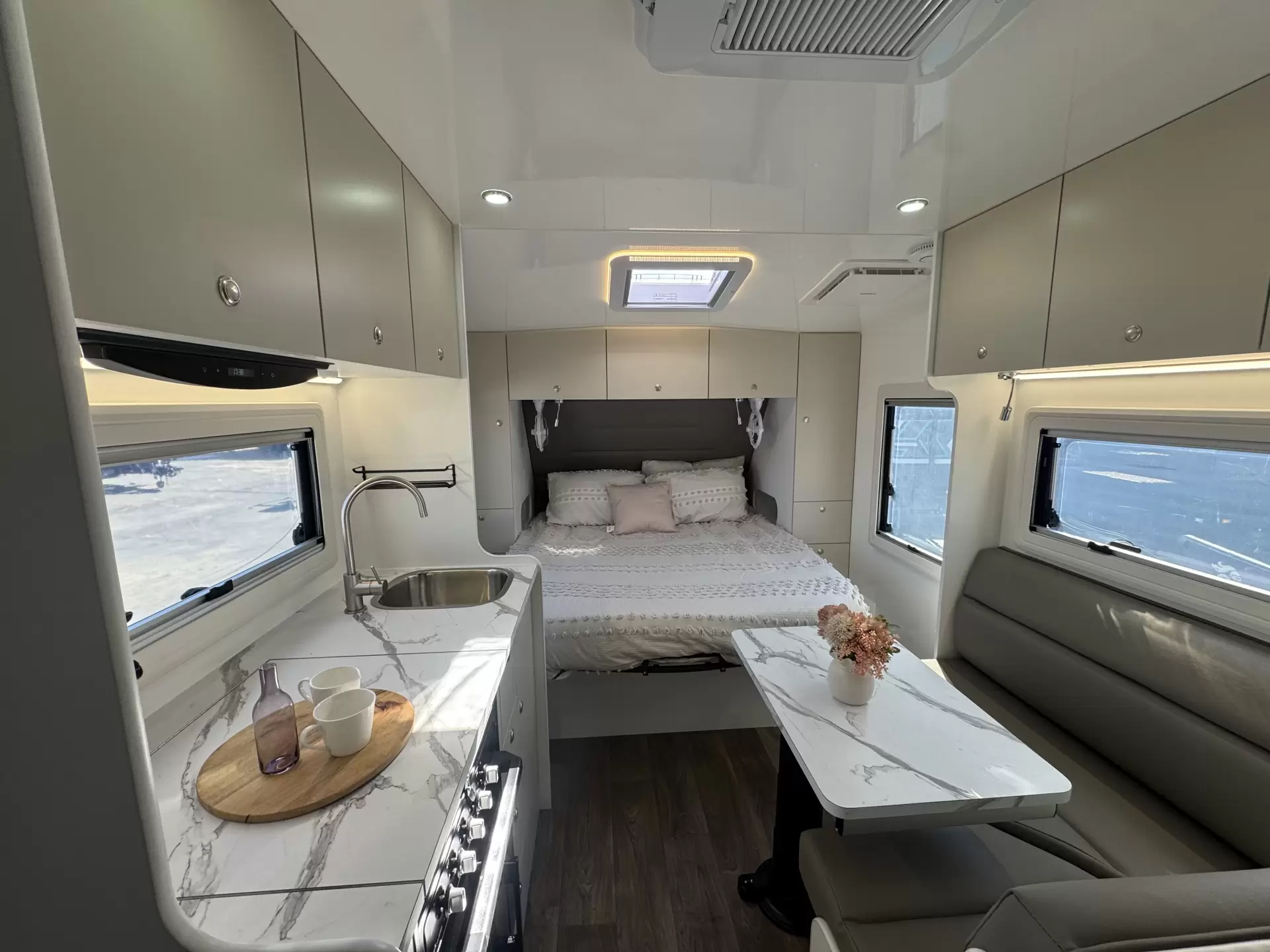 15 Series SuperX Caravan