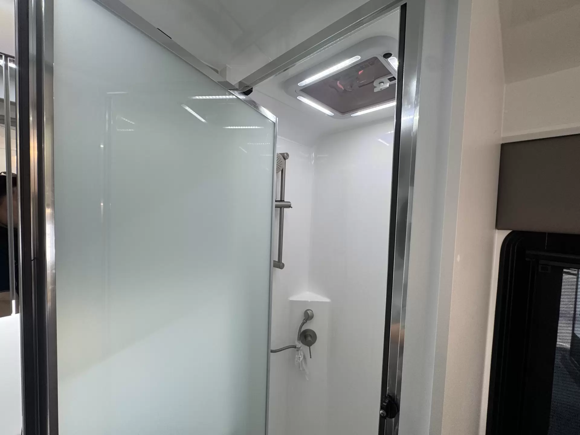 15 Series SuperX Caravan