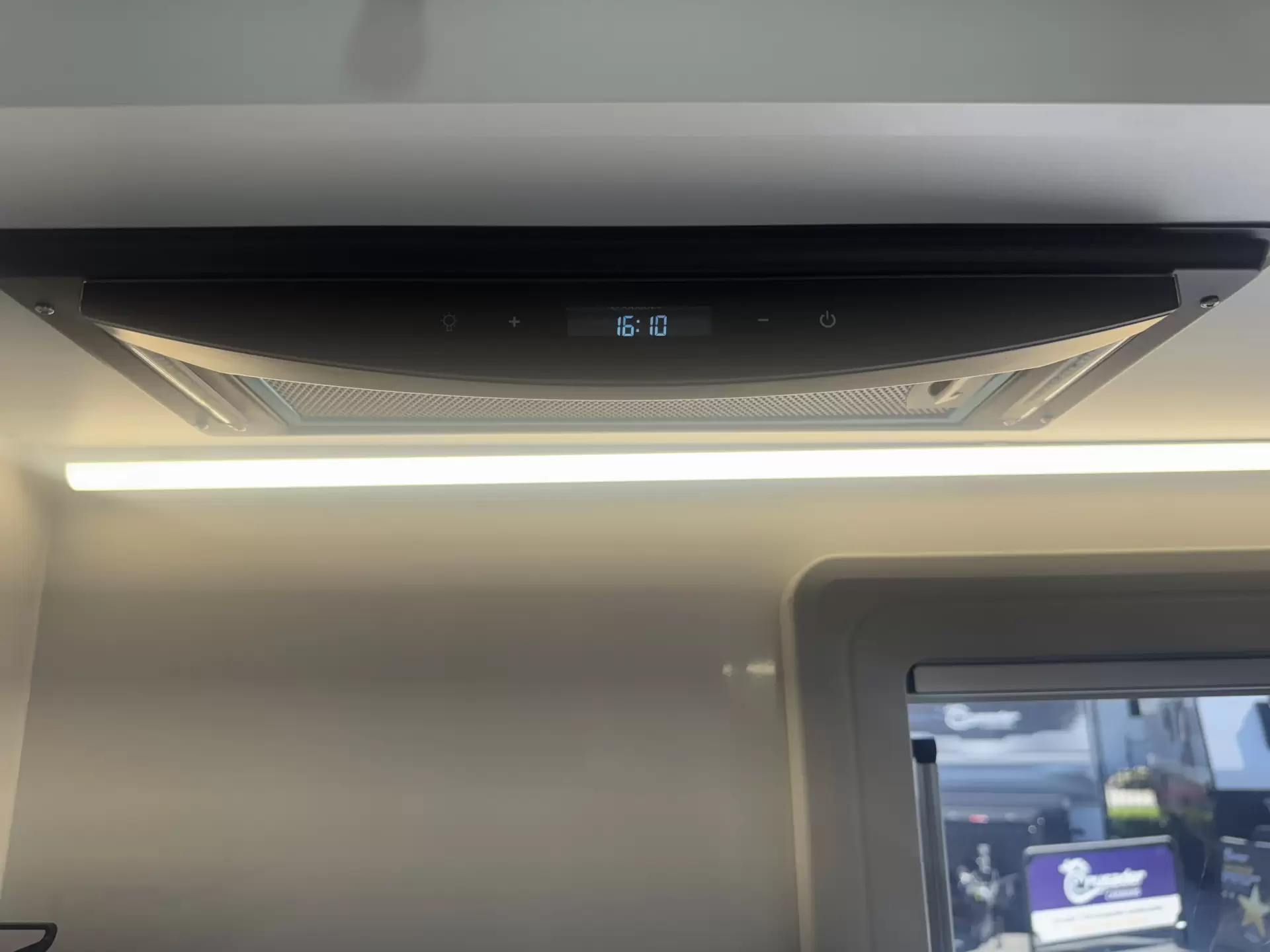 21 Series Family Tourline Caravan