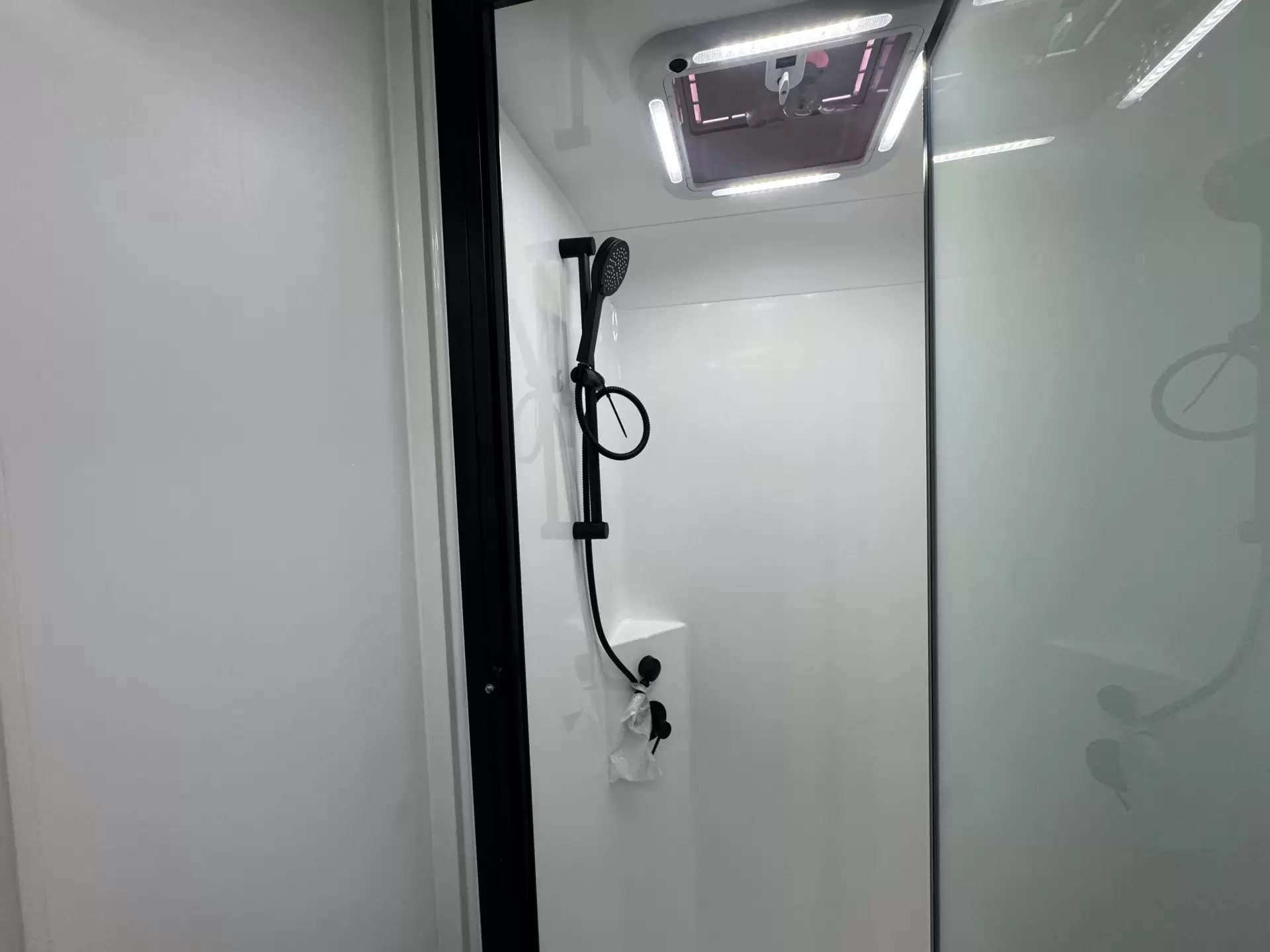 21 Series Family Tourline Caravan