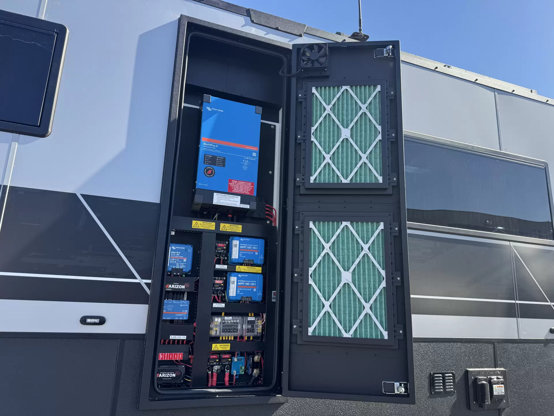 S3 21'6 East West Rear Bunk (216EWRD/T)