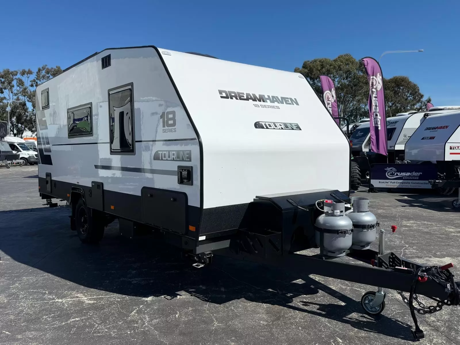 18 Series Tourline Caravan