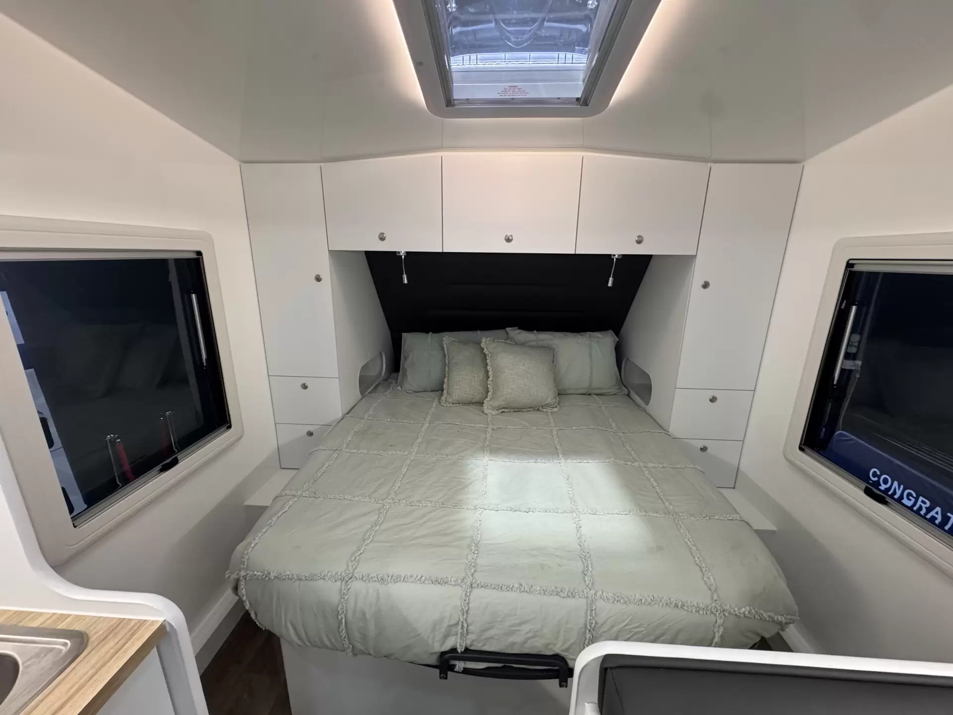 18 Series Tourline Caravan