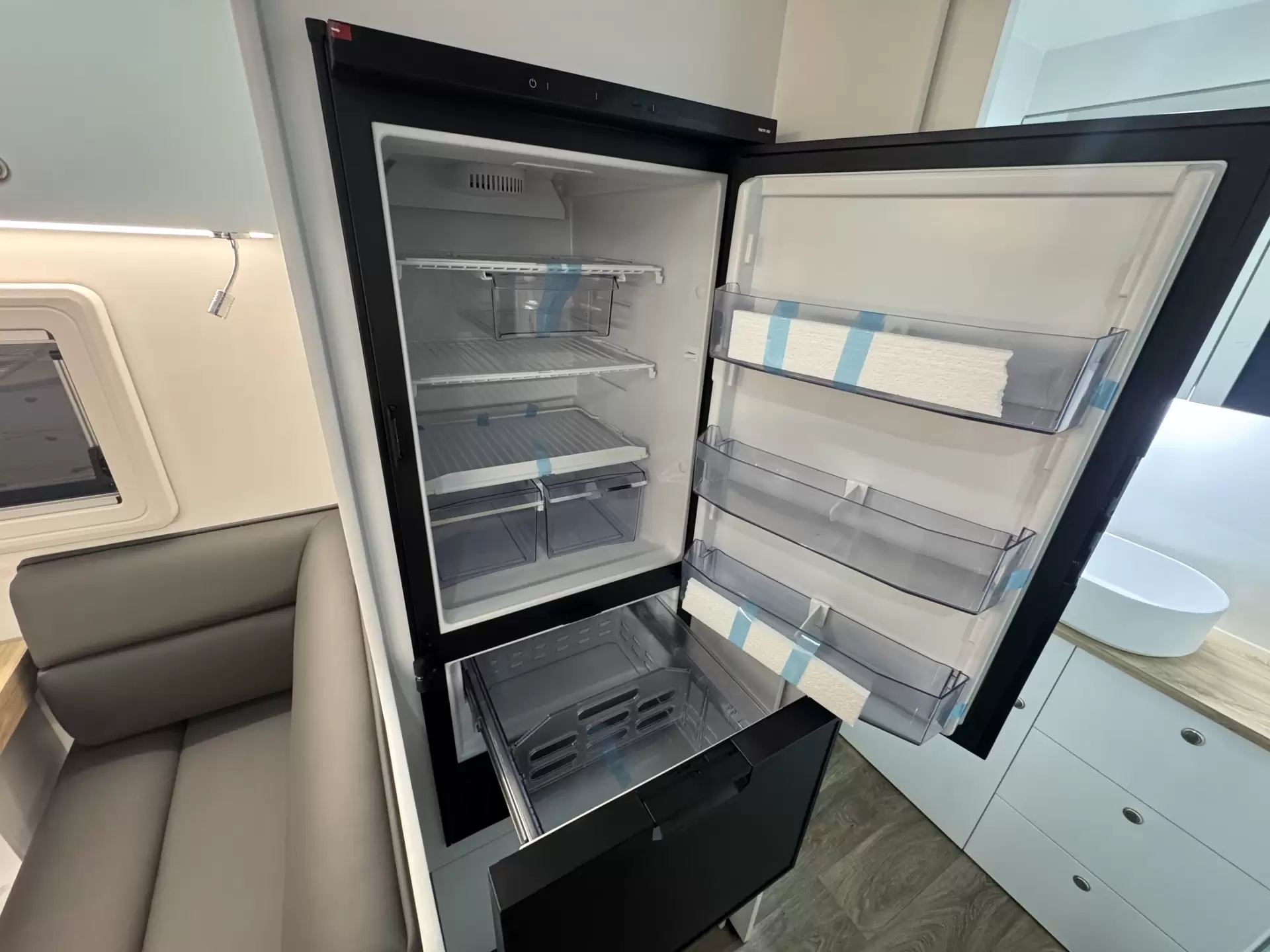 18 Series Tourline Caravan