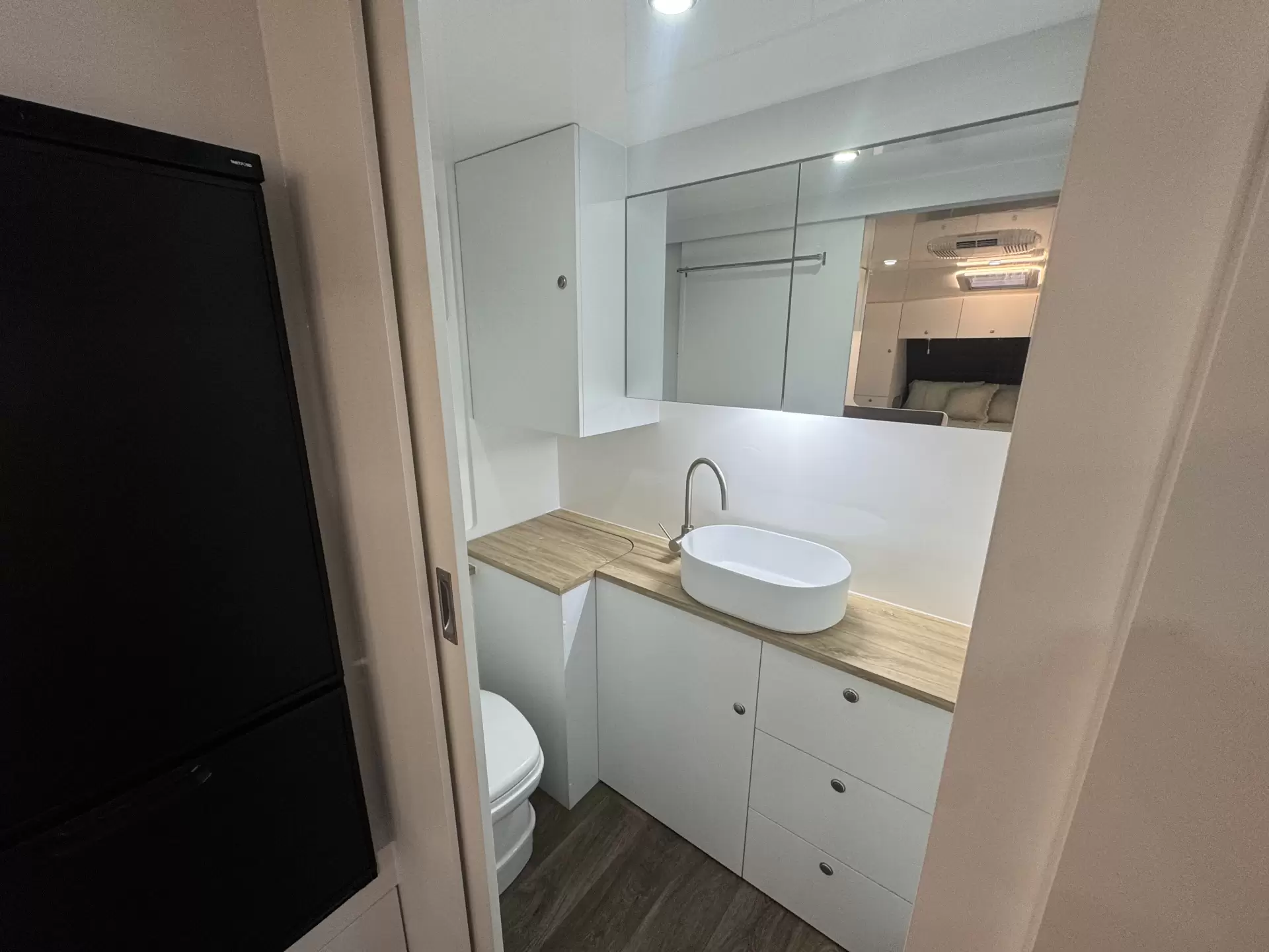 18 Series Tourline Caravan