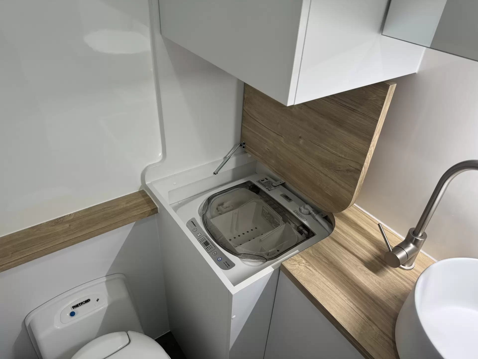 18 Series Tourline Caravan