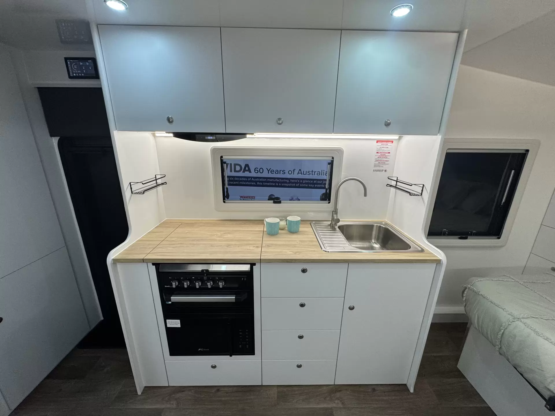 18 Series Tourline Caravan