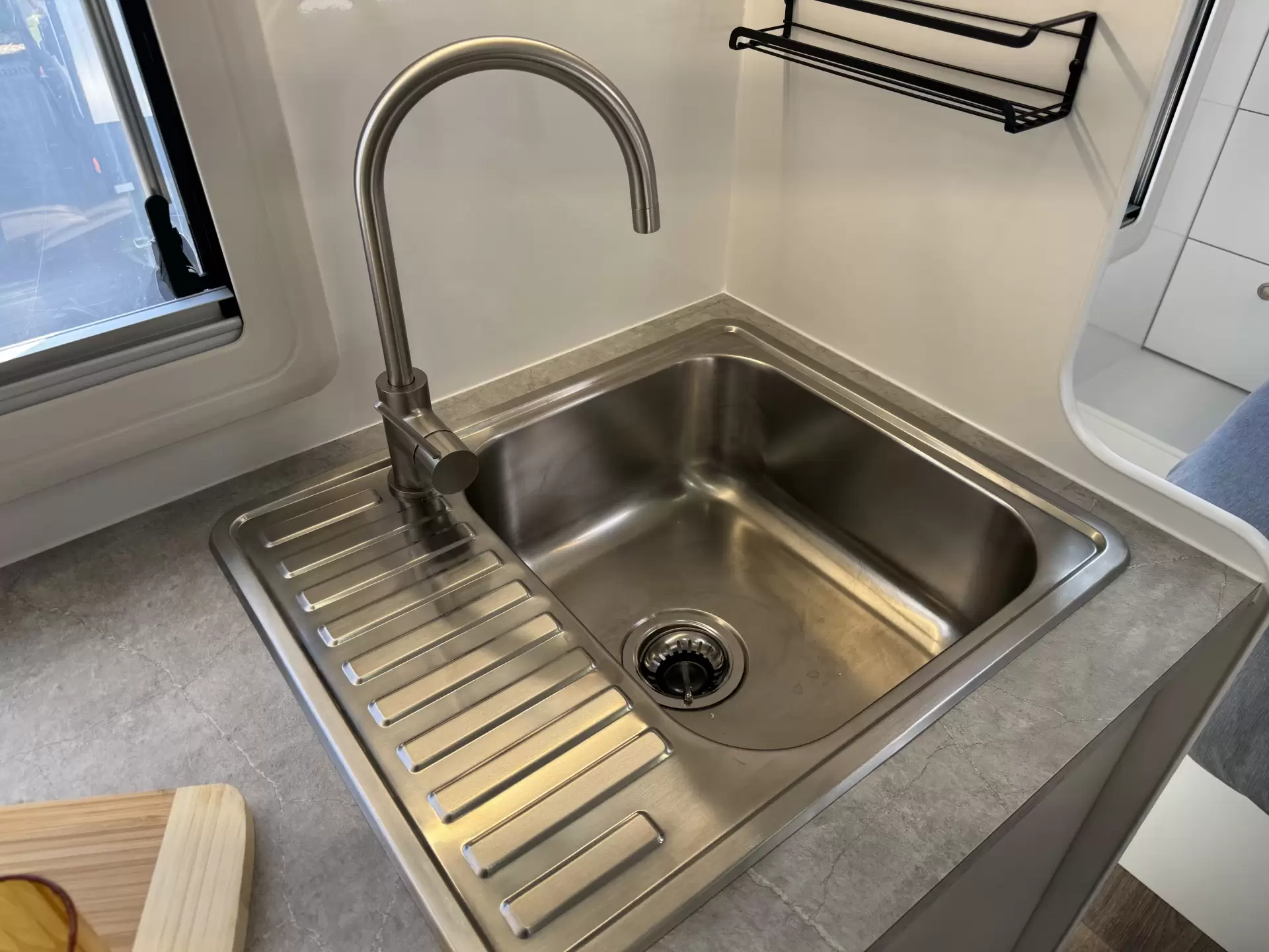 19 Series Tourline Caravan