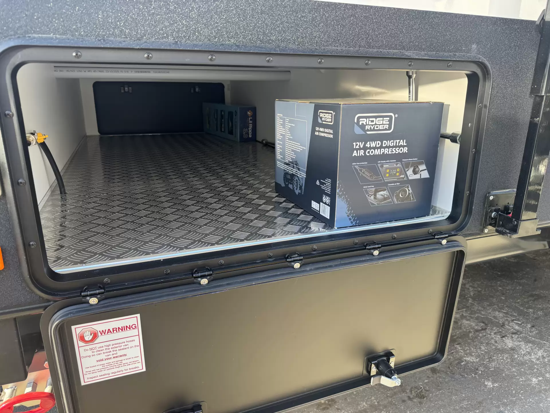 21 Series Family SuperX Caravan