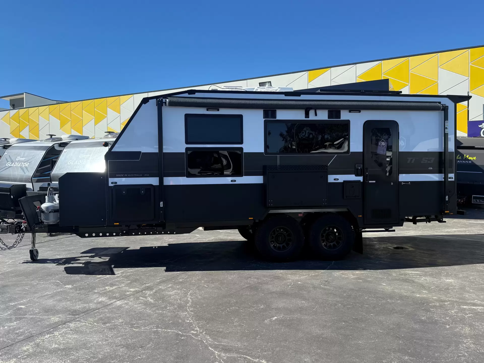 S3 19'6 Rear Door (196RD)