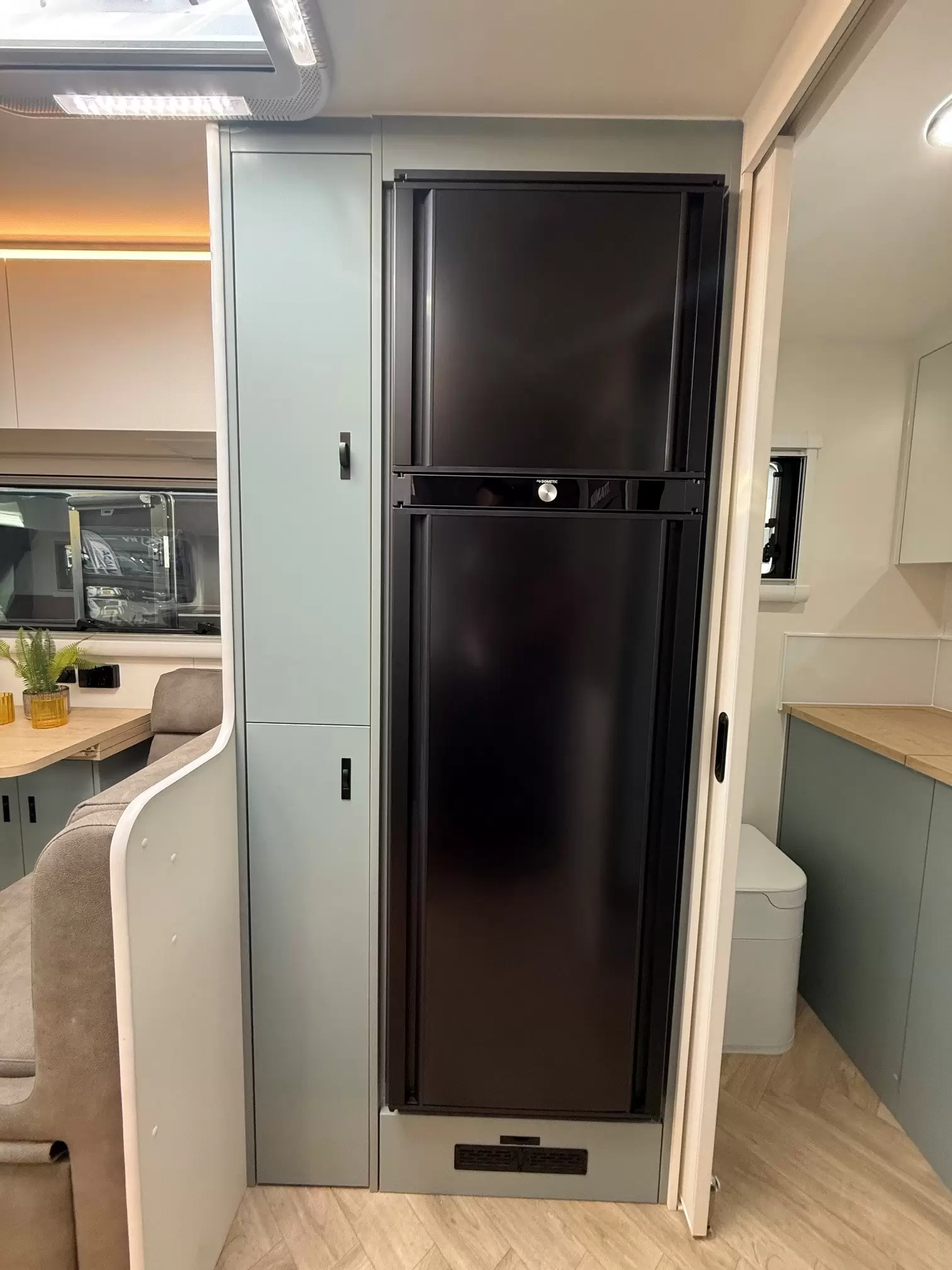 S3 19'6 Rear Door (196RD)