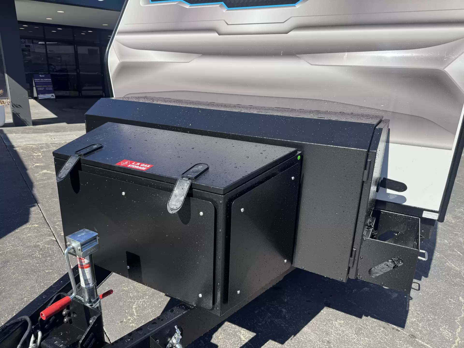 Exterior Slider Image