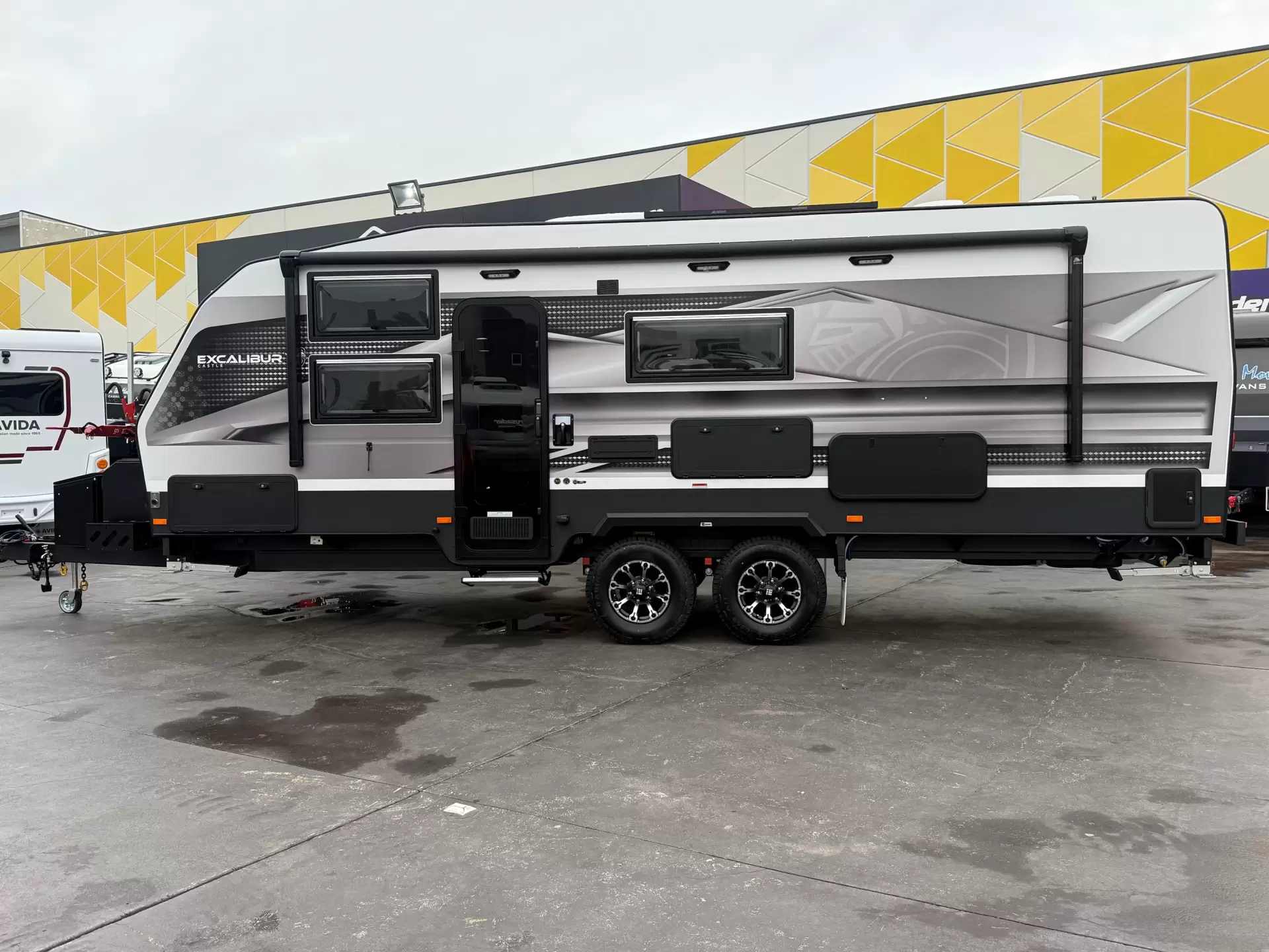 Exterior Slider Image