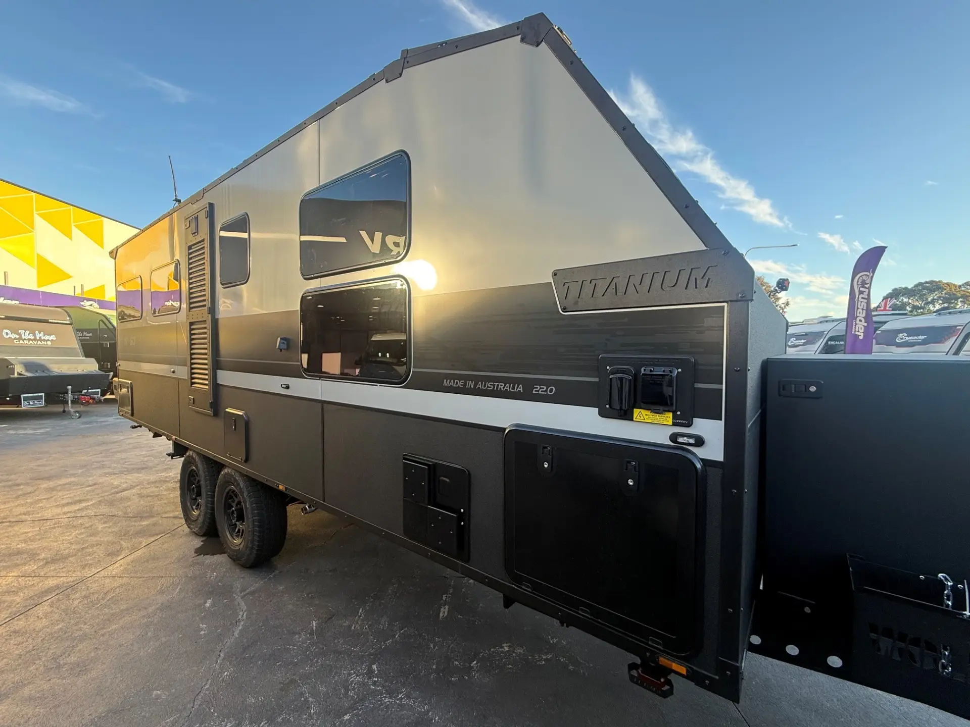 22Ft Rear Club Lounge