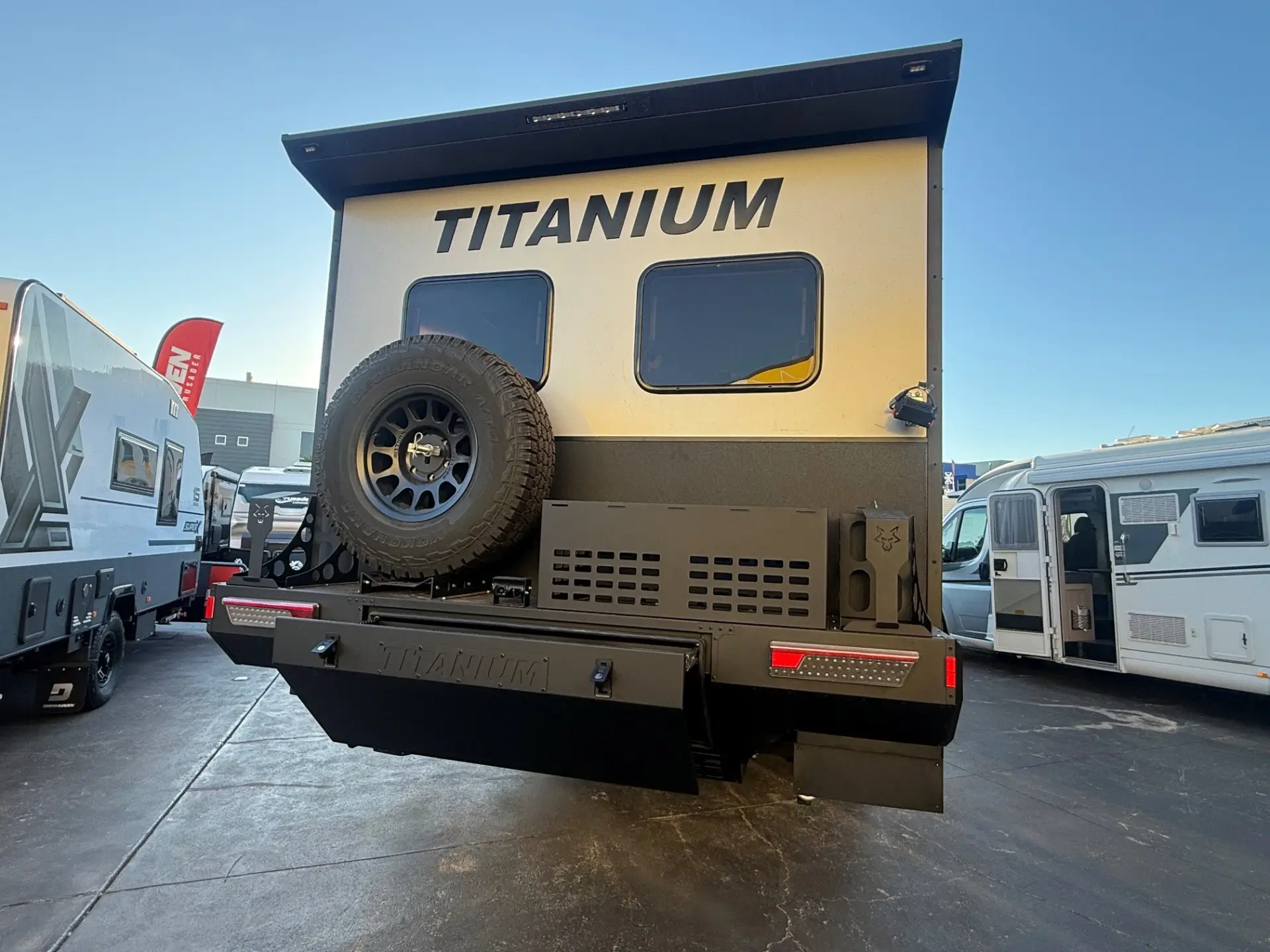 22Ft Rear Club Lounge